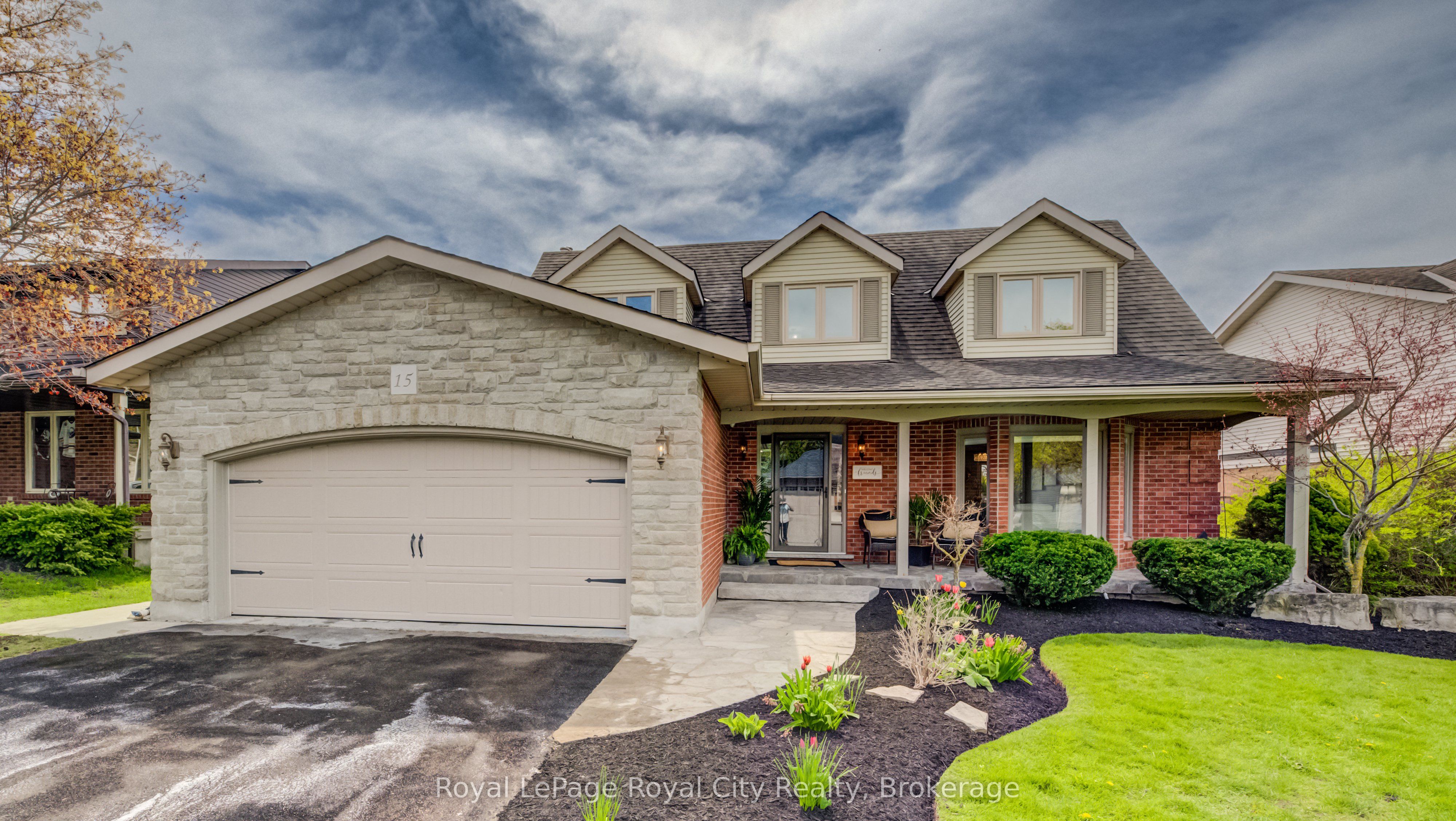 15 Joann Crescent