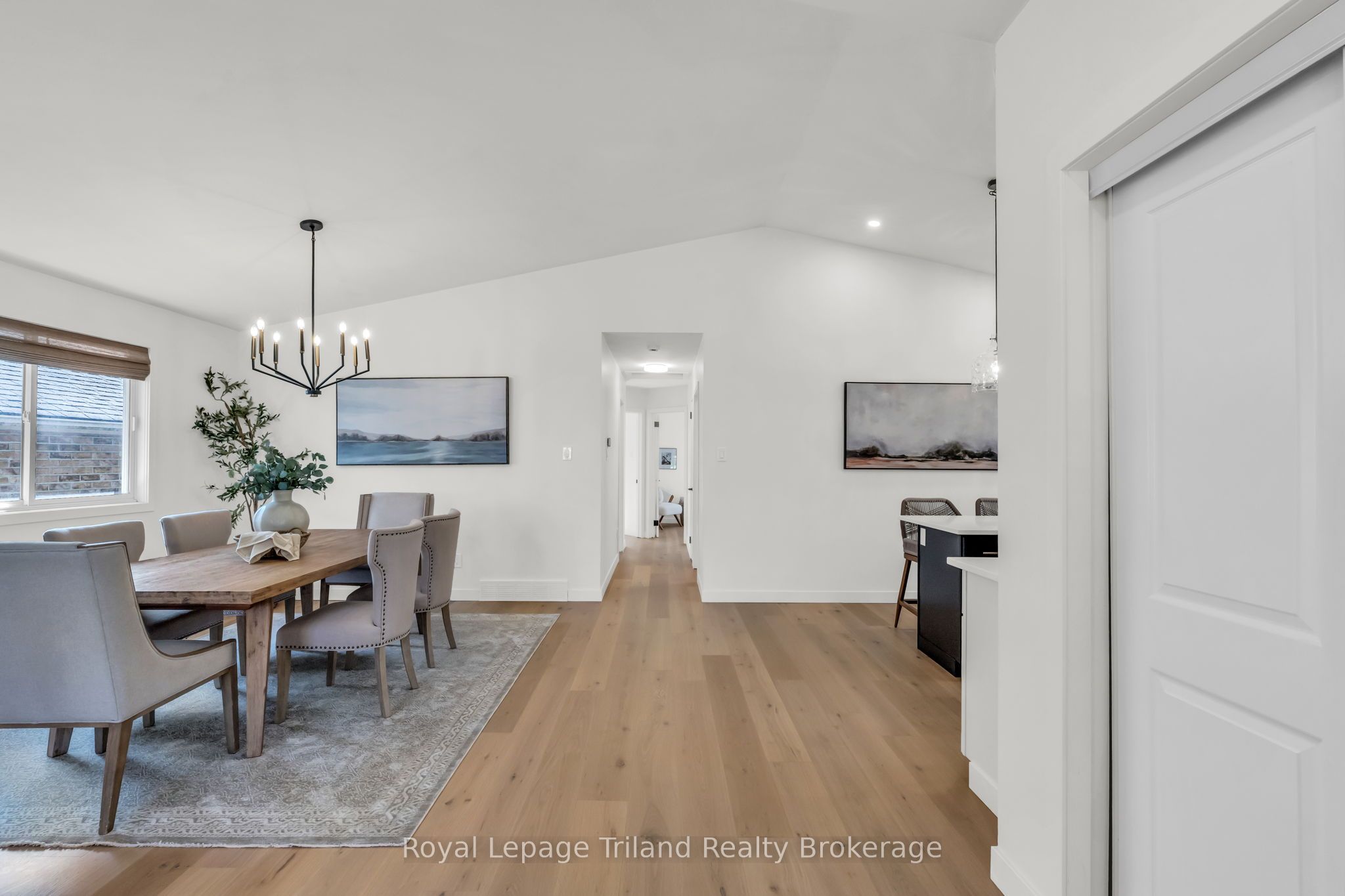 64 Hickory Boulevard W
