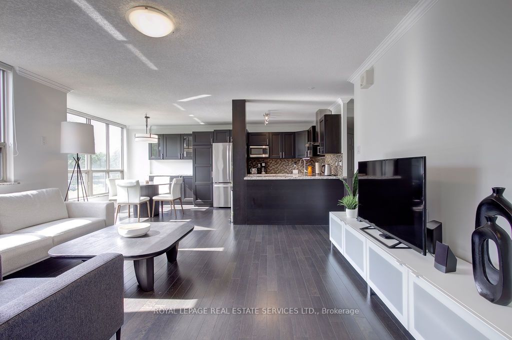 1110 Walden Circle 410