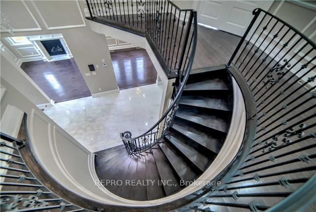 53 Eaglewood Boulevard