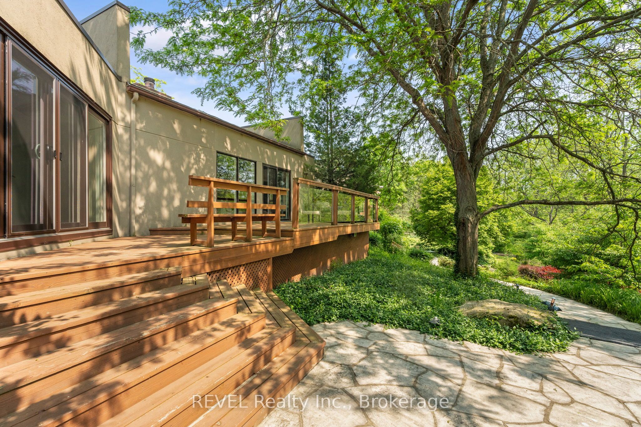 2721 Decew Road