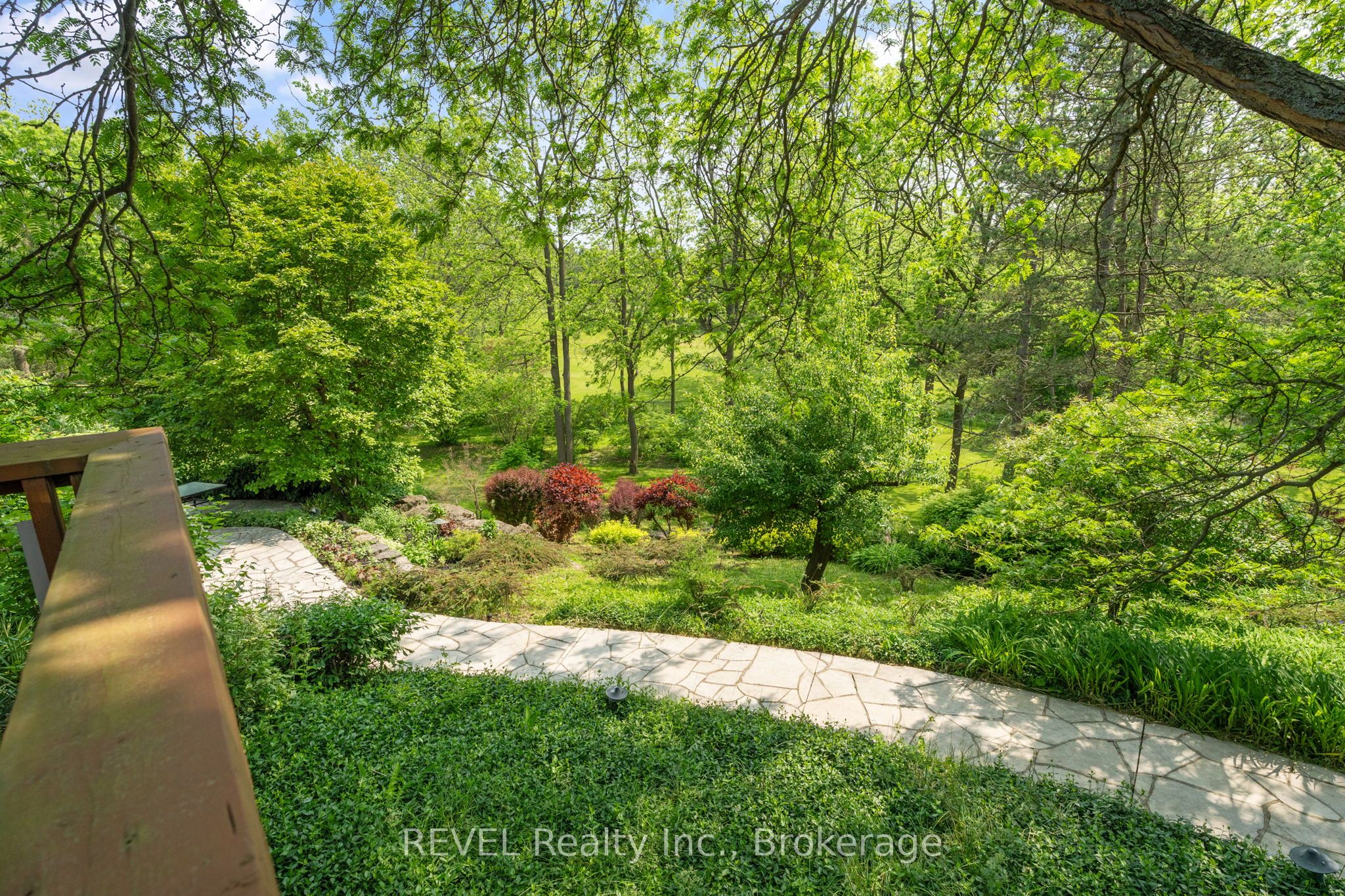 2721 Decew Road