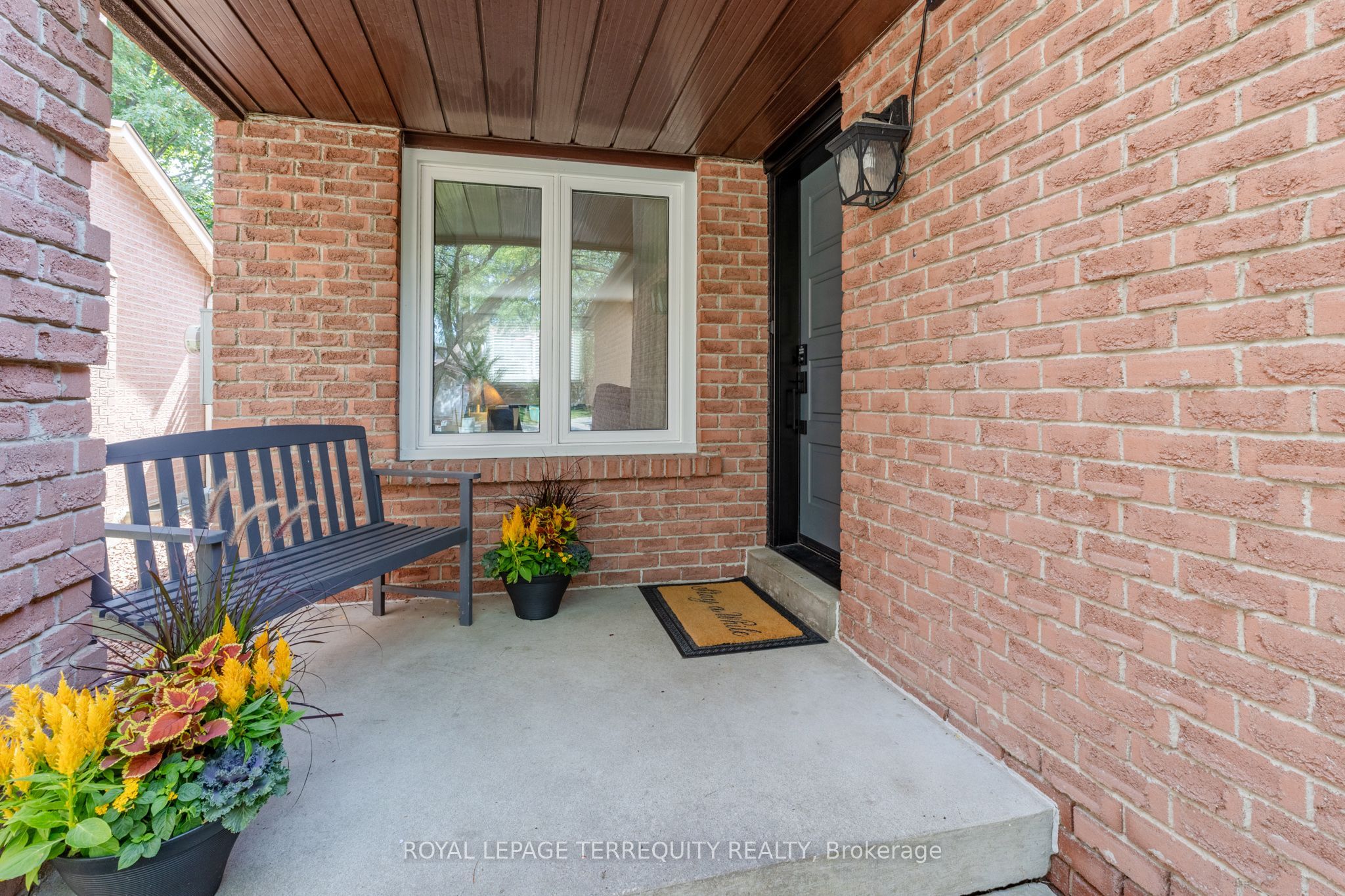 19 Brocklesby Crescent