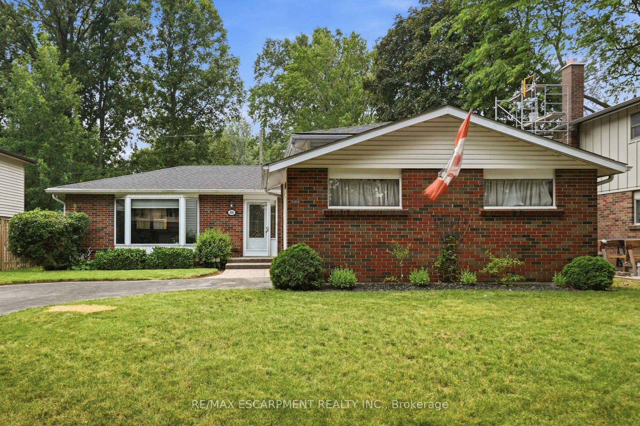 504 KENMARR Crescent