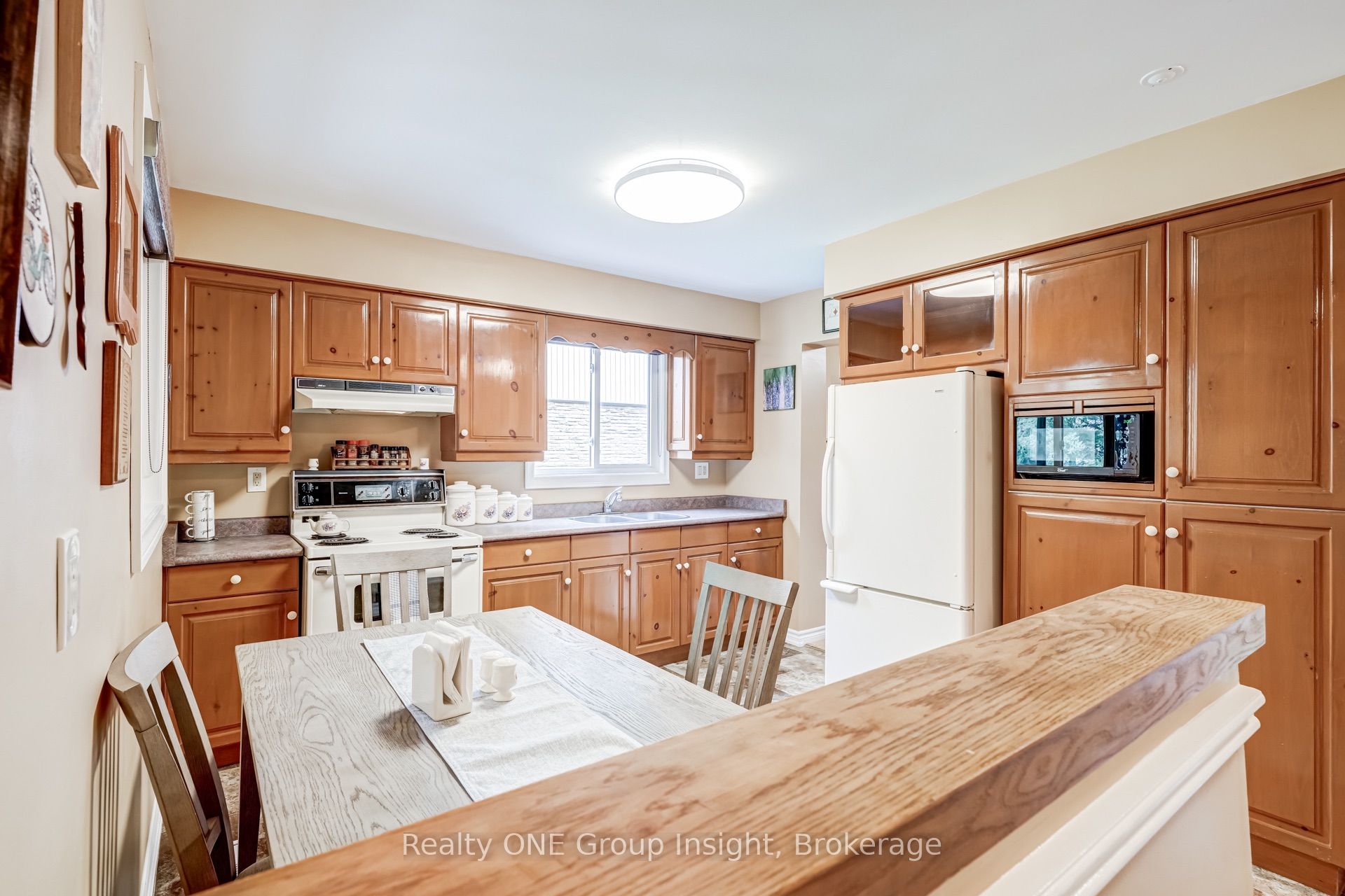 2713 Andorra Circle