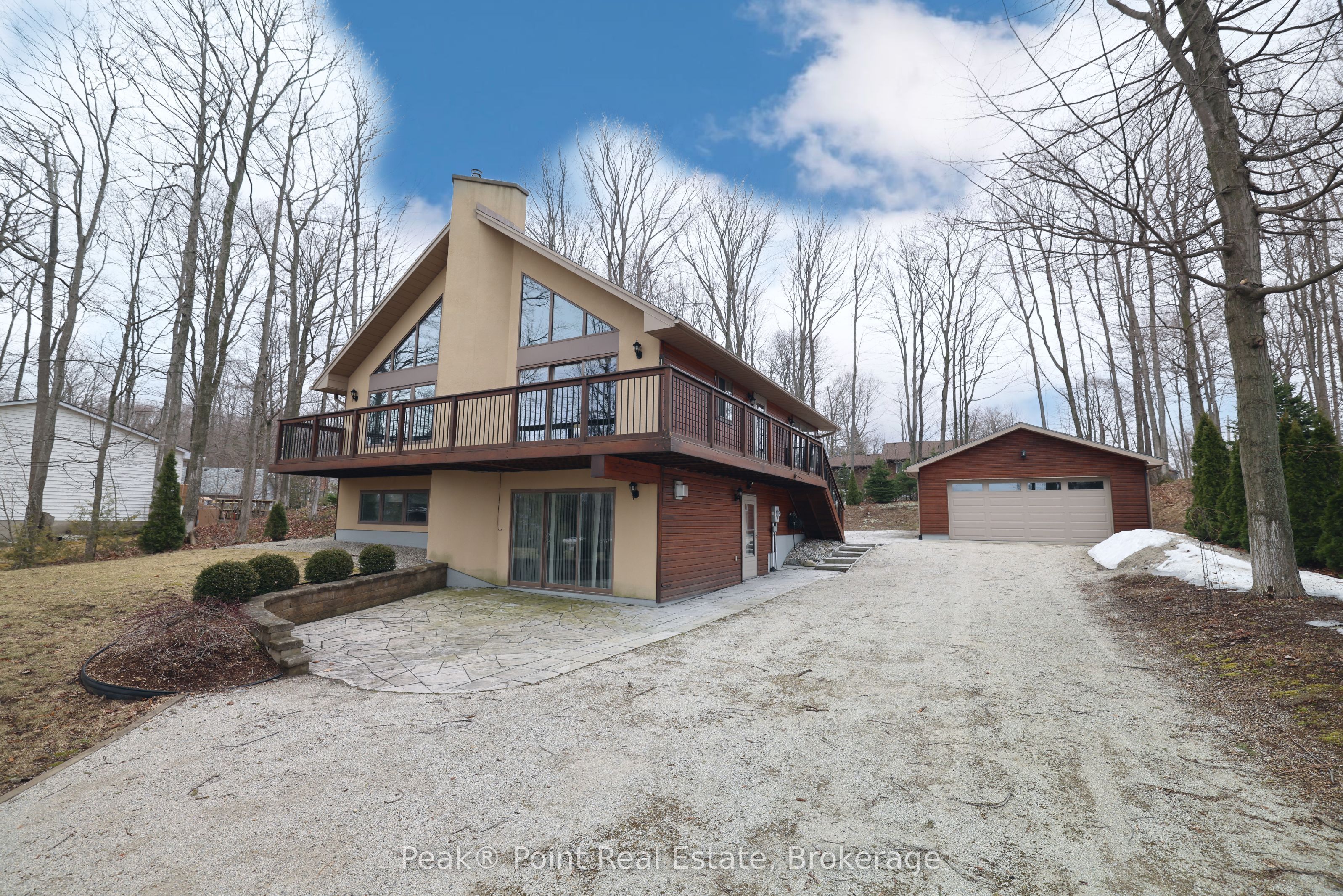 9 Carson Lake Crescent