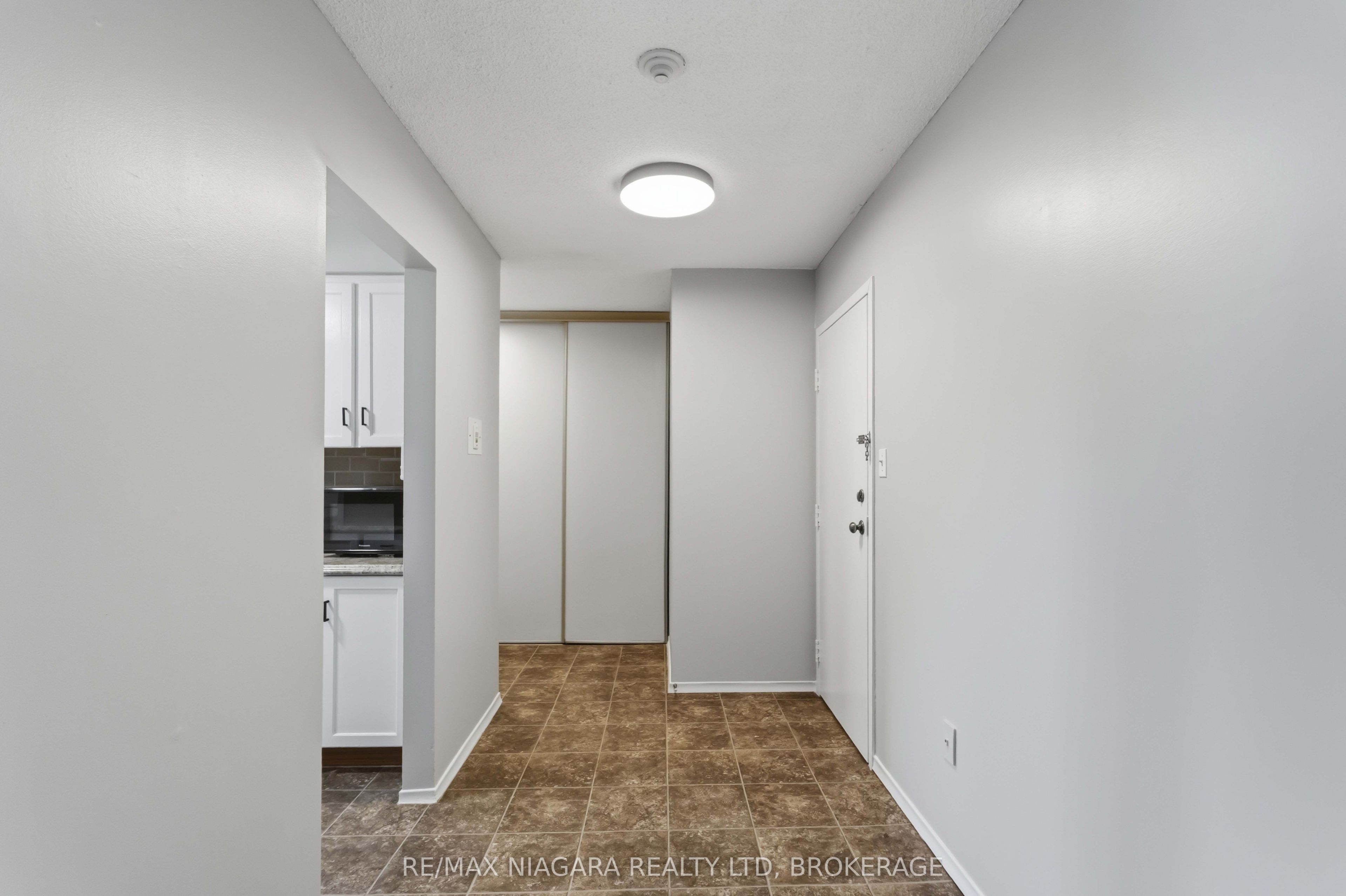 4209 Hixon Street 313