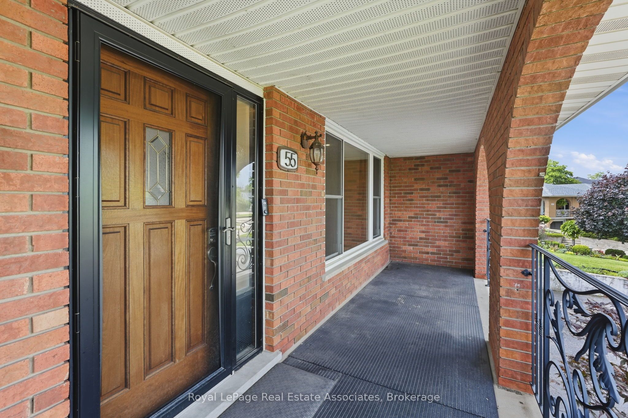 55 Eastbury Drive
