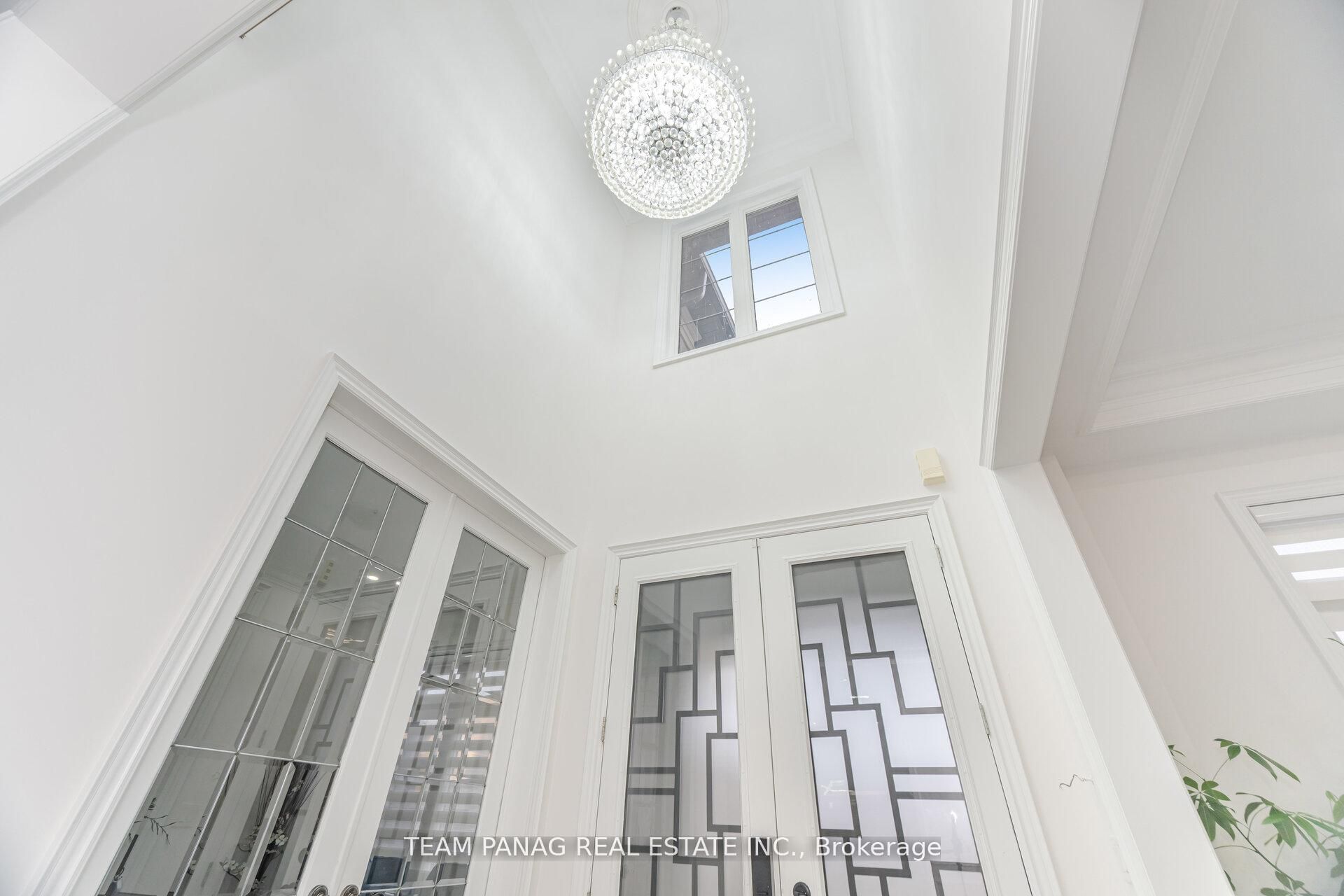 26 Snaresbrook Crescent