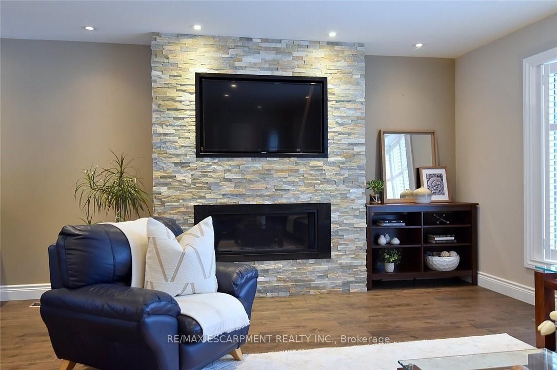 626 Vanderburgh Drive