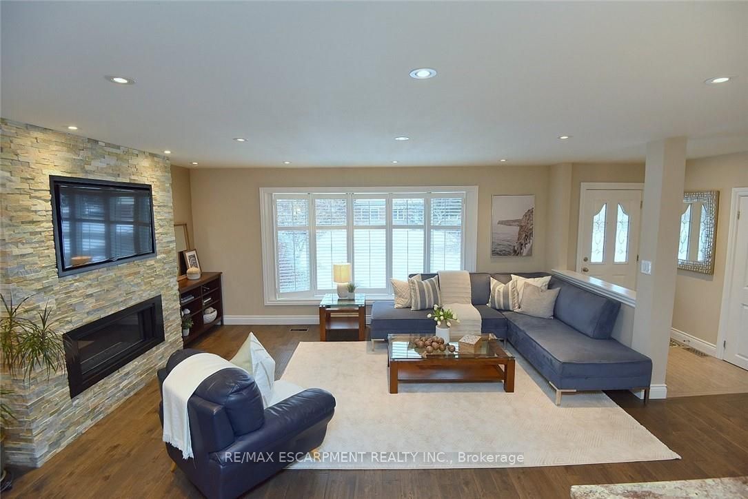 626 Vanderburgh Drive