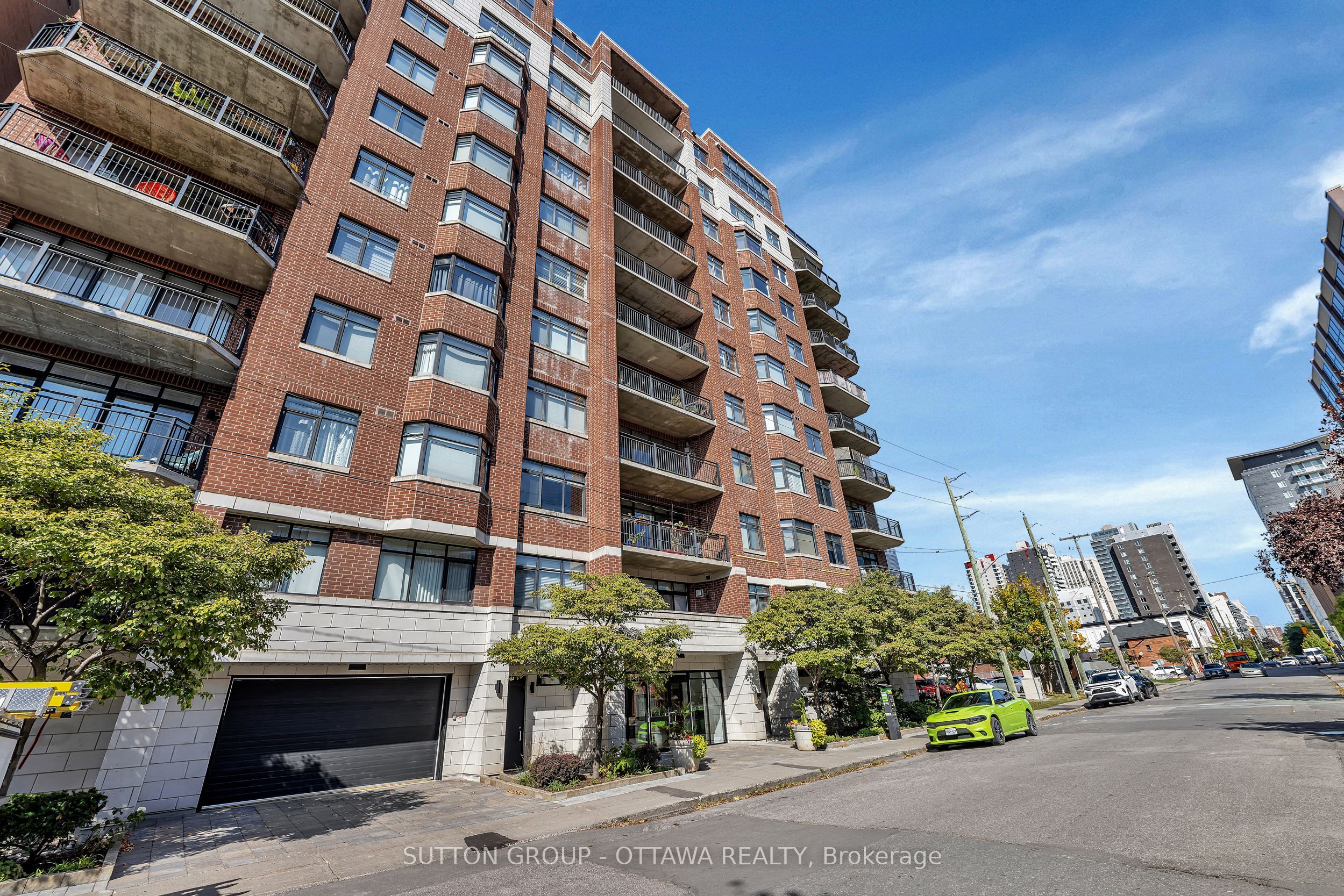 375 Lisgar Street 903