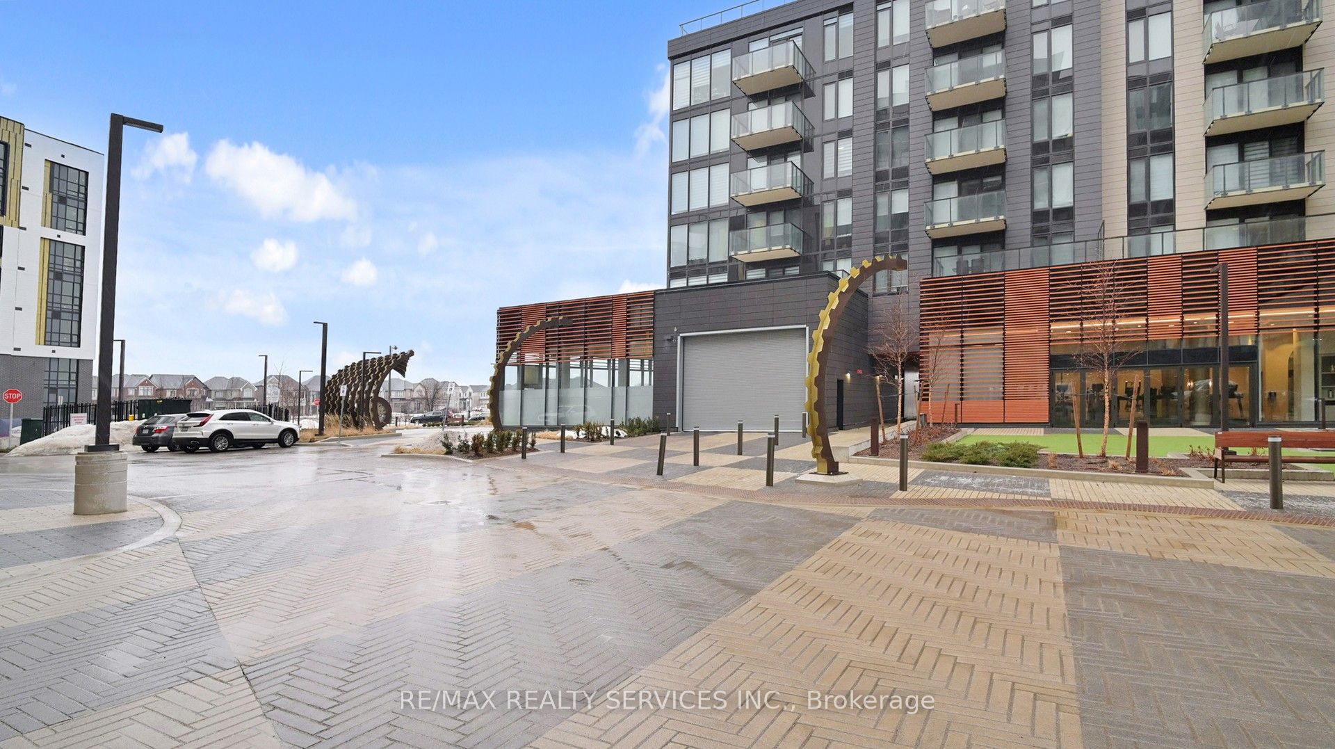 1415 Dundas Street E 610