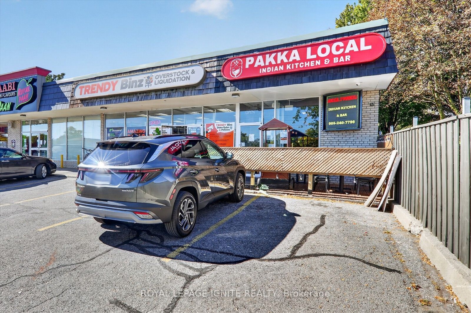1050 Simcoe Street N 5