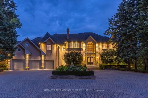 48 Old Park Lane Richmond Hill ON L4B 2L3