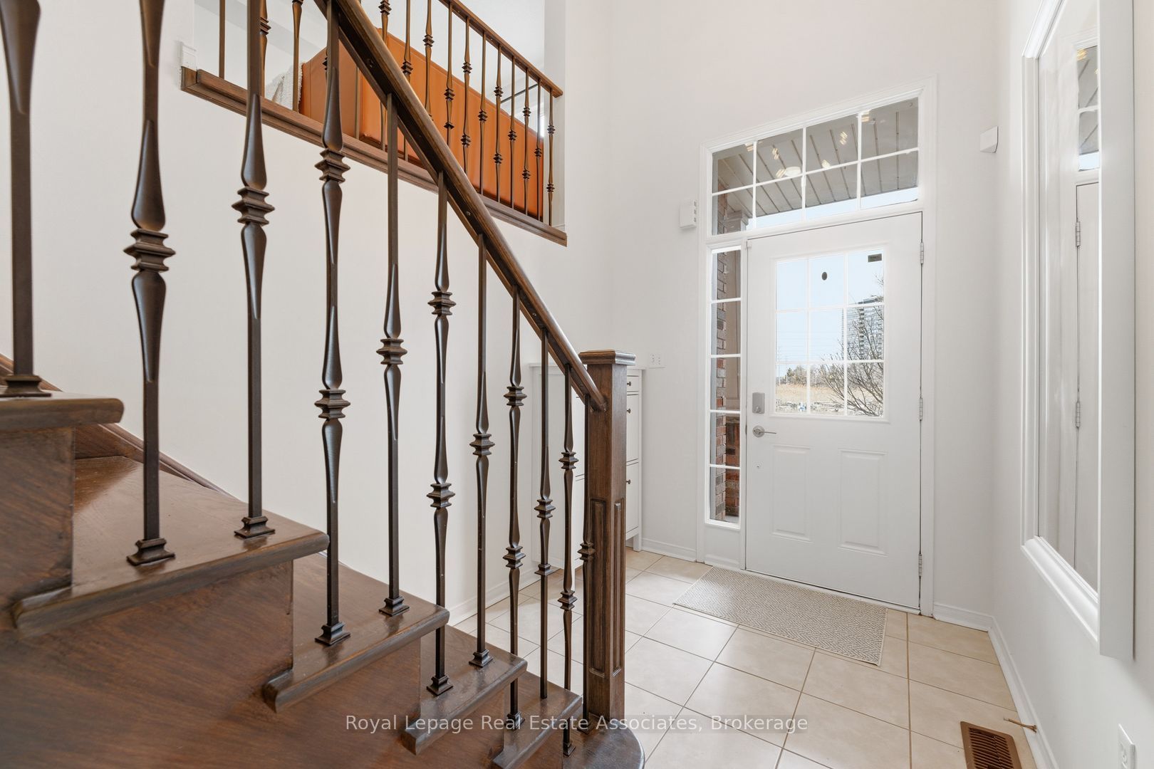647 Courtney Valley Road
