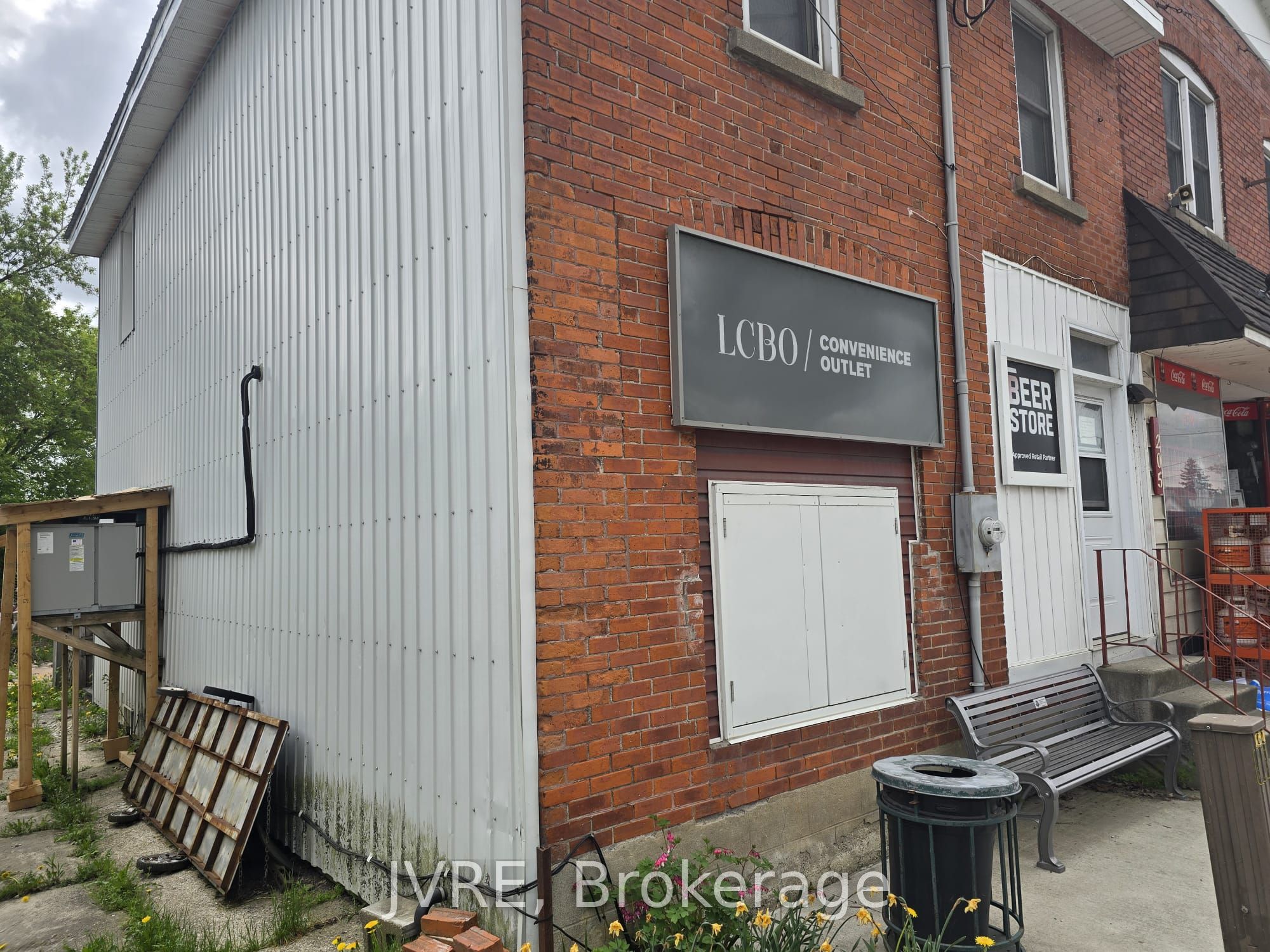 205 Winstanley Street
