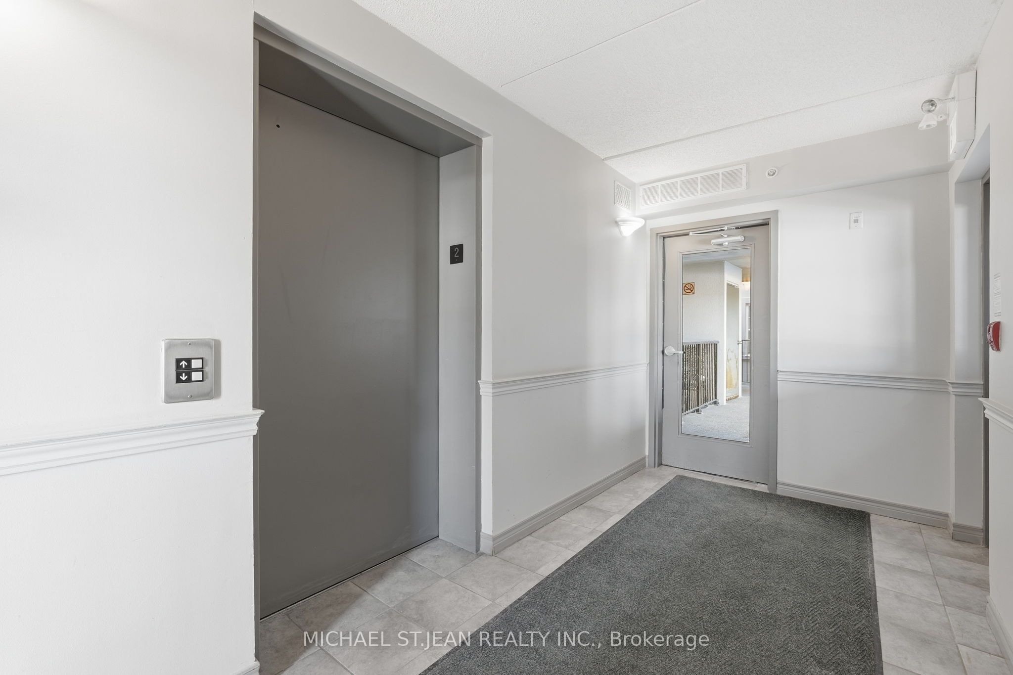 1411 Walker's Line 213