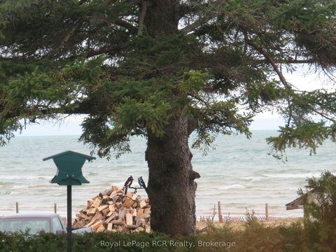 9 LAKESHORE Boulevard S South Bruce Peninsula ON N0H 2G0