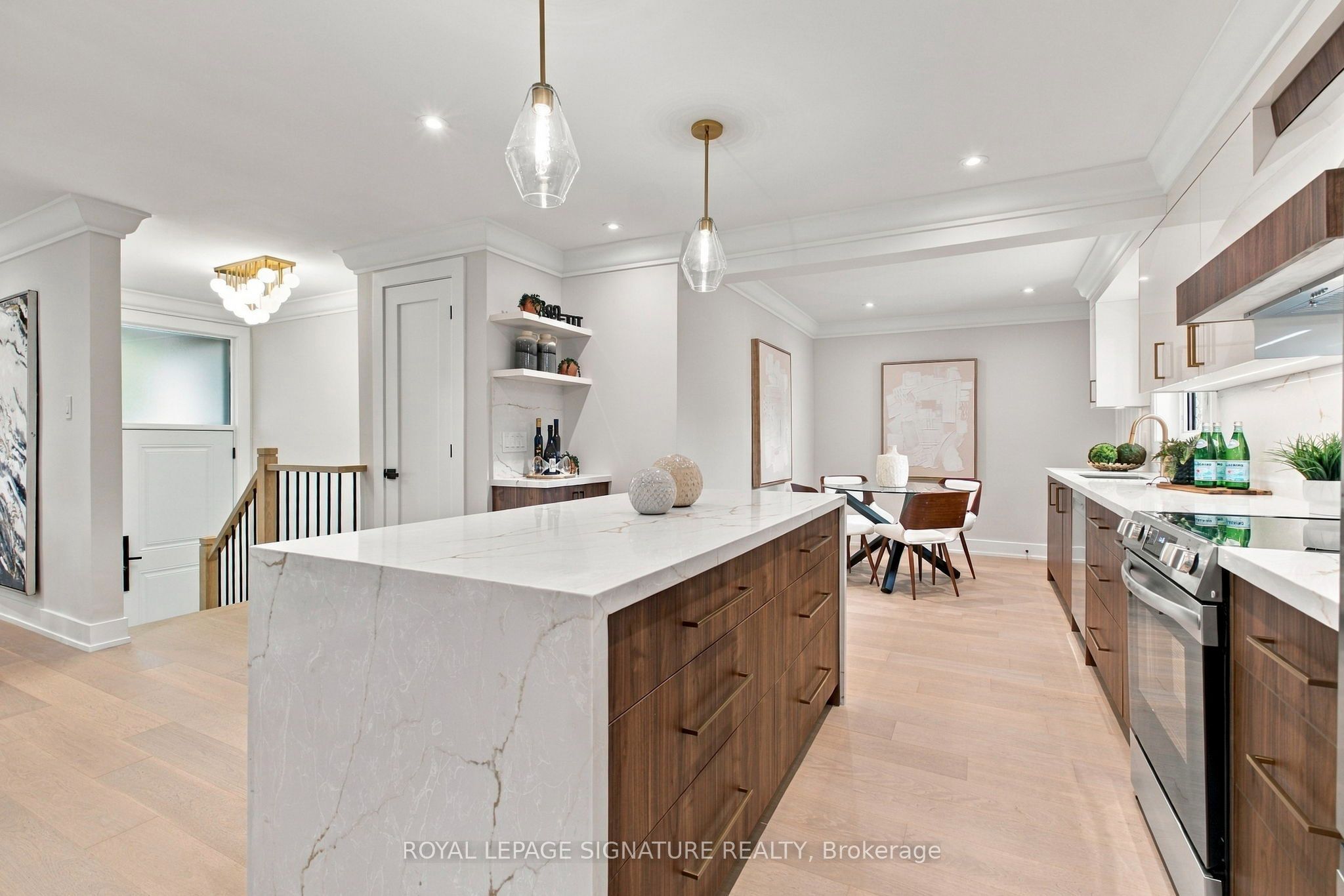 11 Brook Tree Crescent
