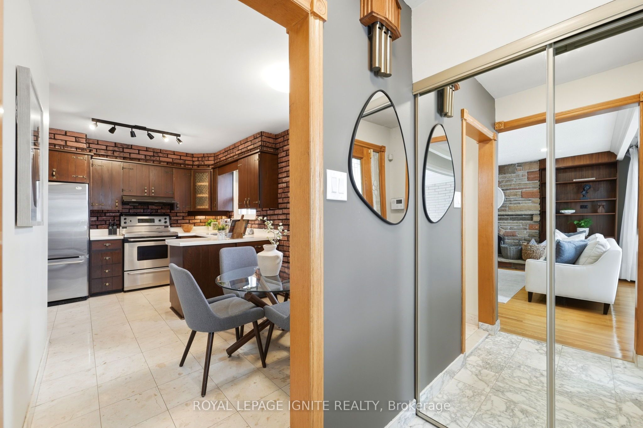 174 Darlingside Drive