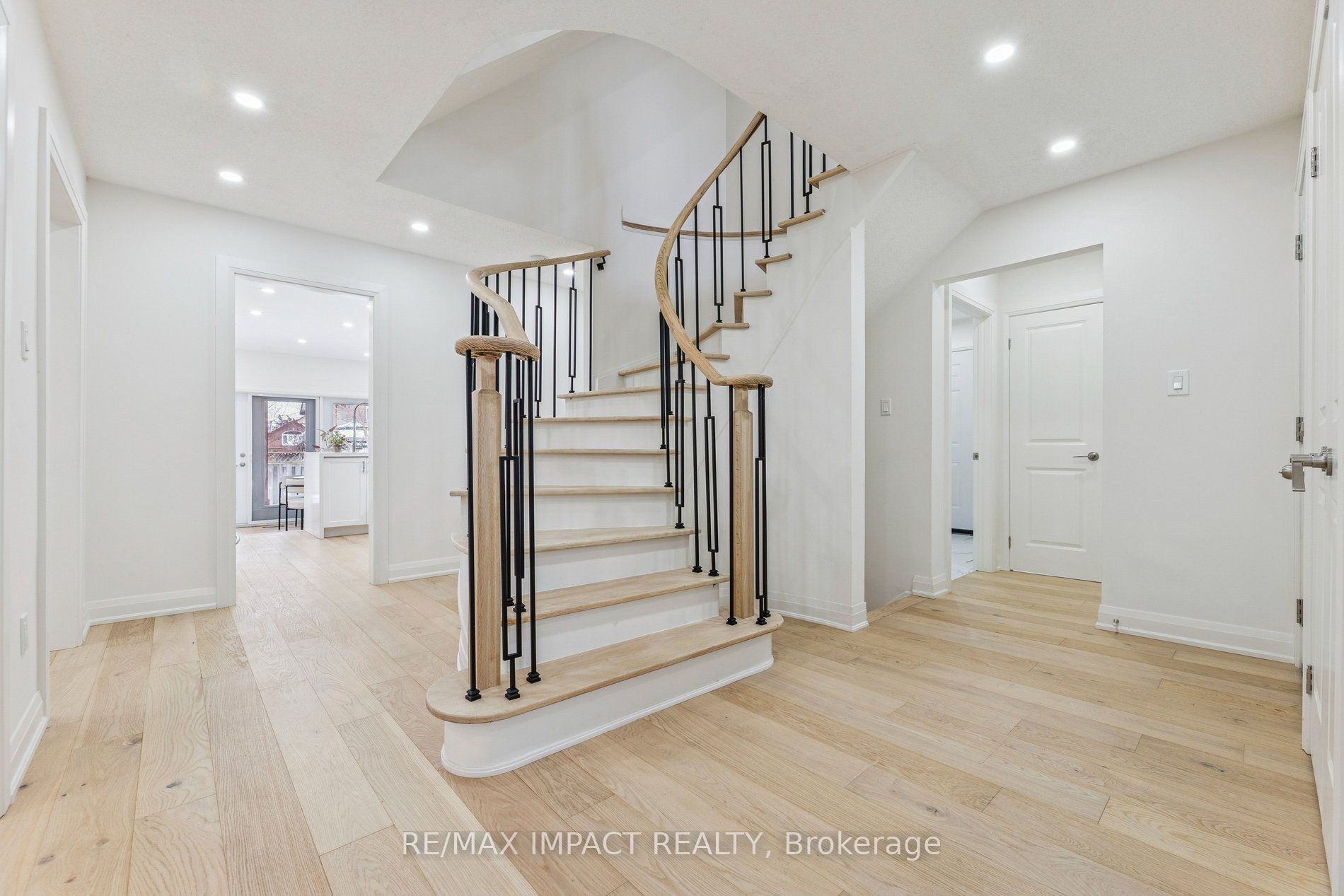 1871 Brookshire Square