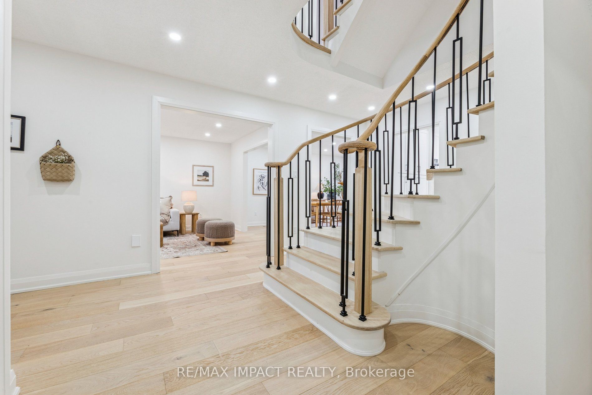 1871 Brookshire Square