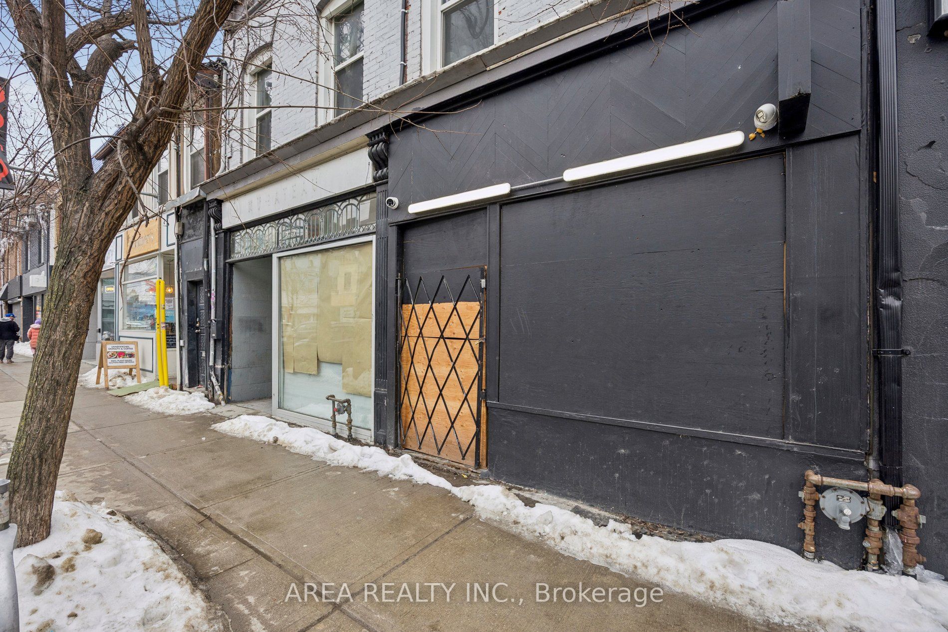 717 Queen Street W
