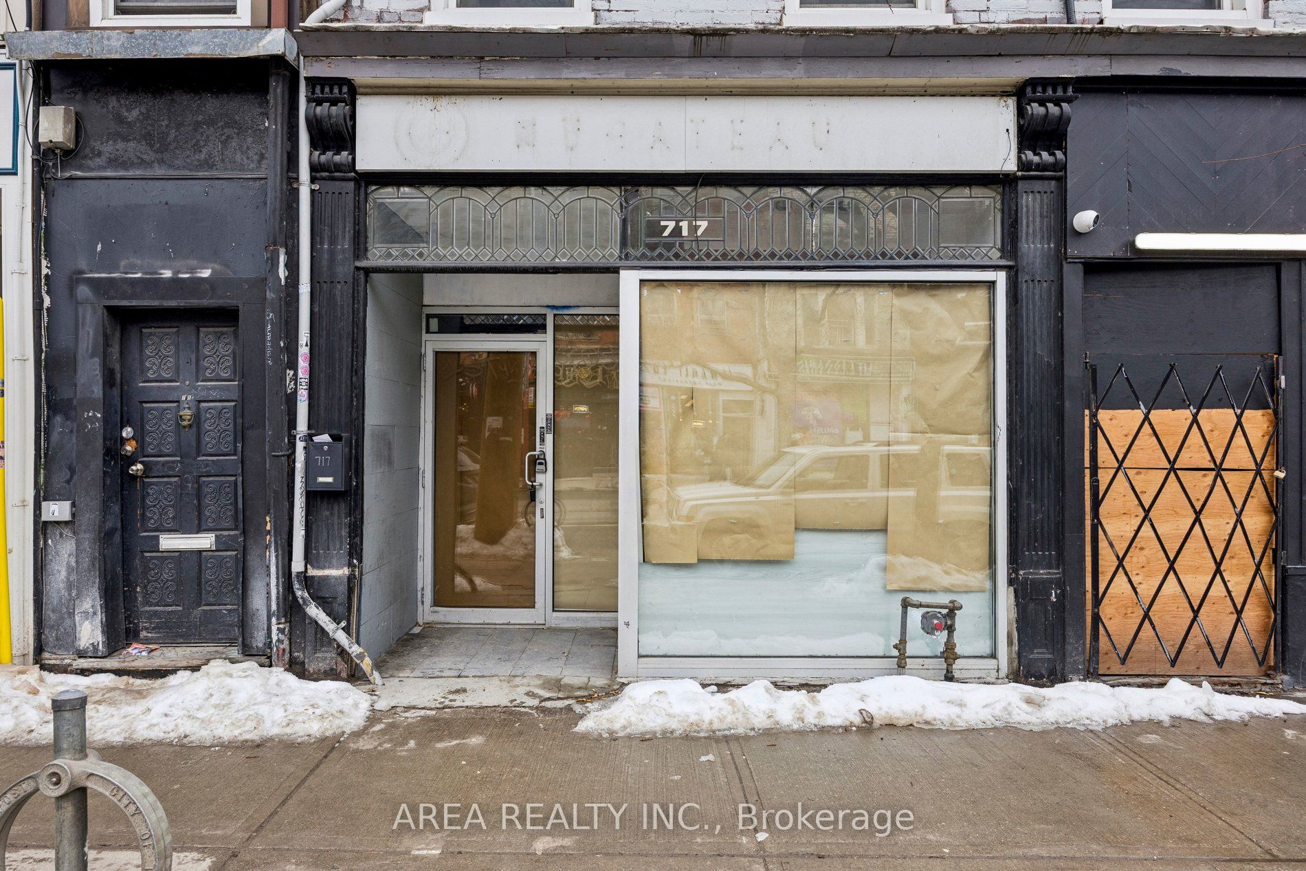 717 Queen Street W