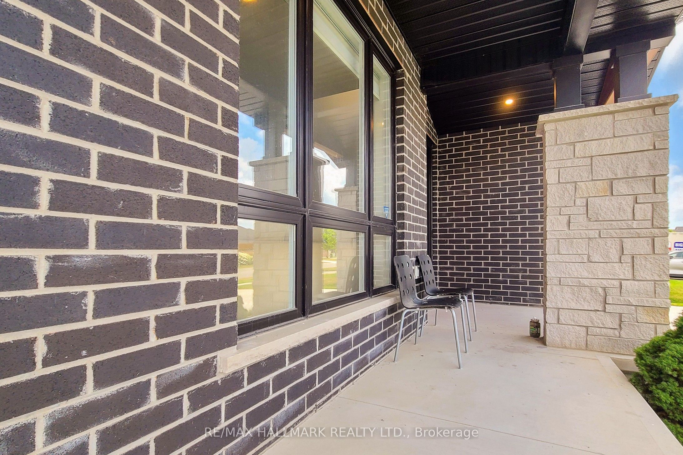 20 Valderrama Lane