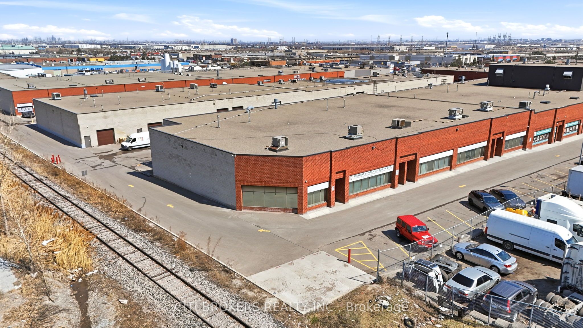 2074 Steeles Avenue E 1 & 2