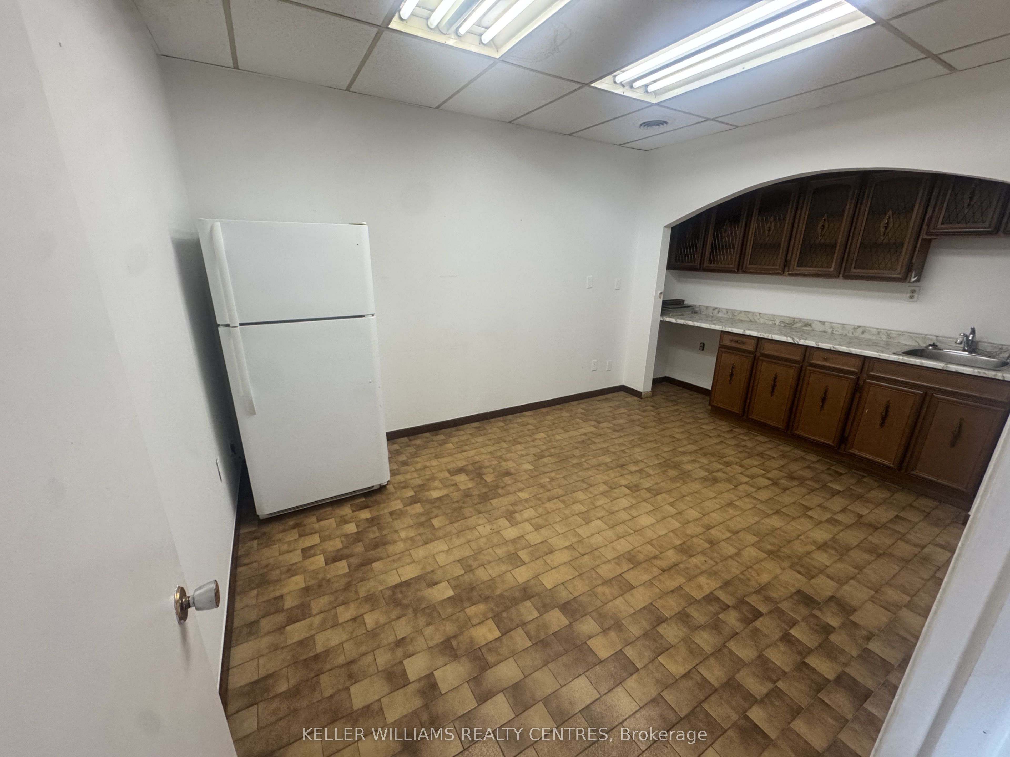 190 Waterloo Street 1A