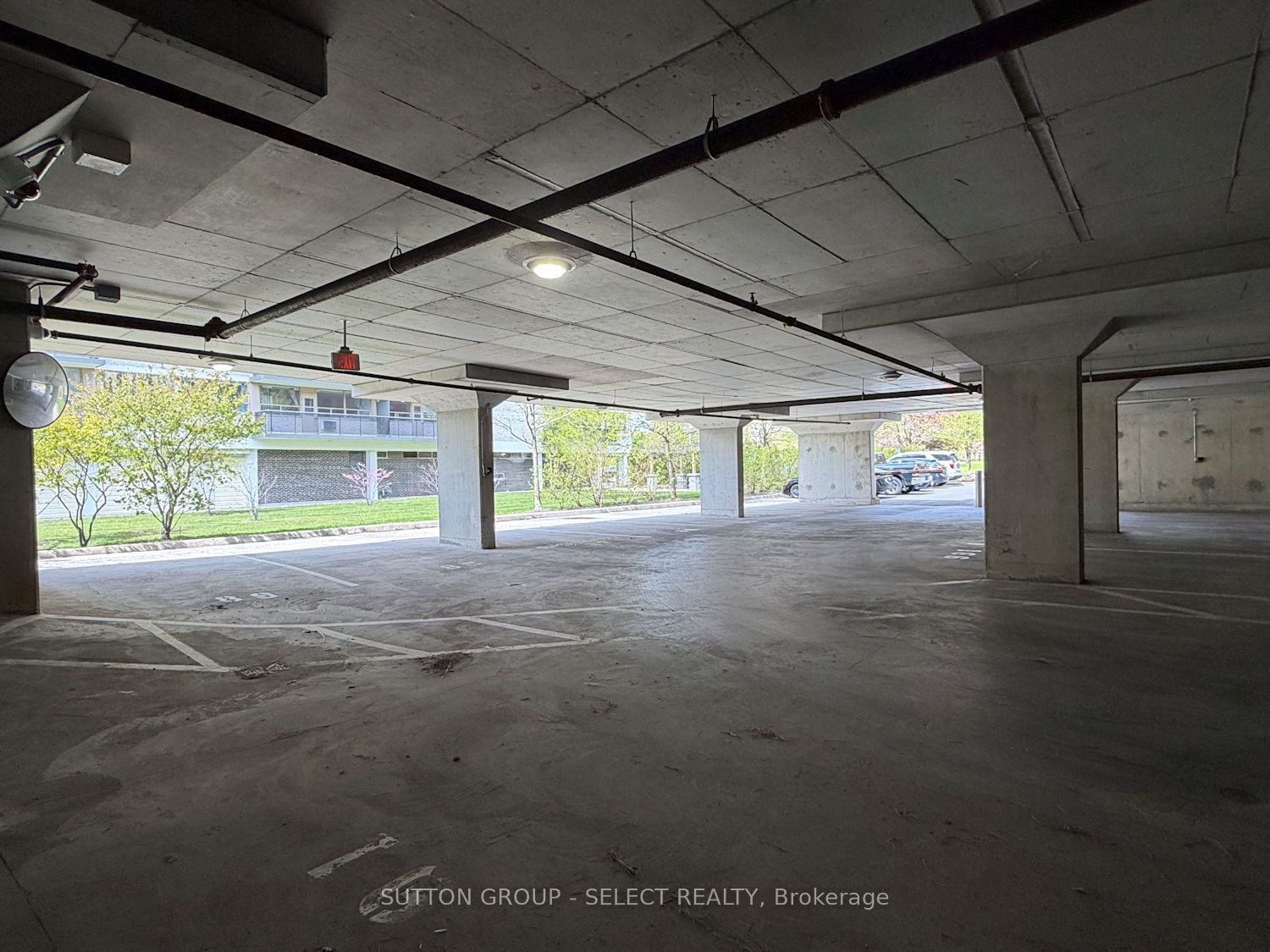 1235 Richmond Street 1606