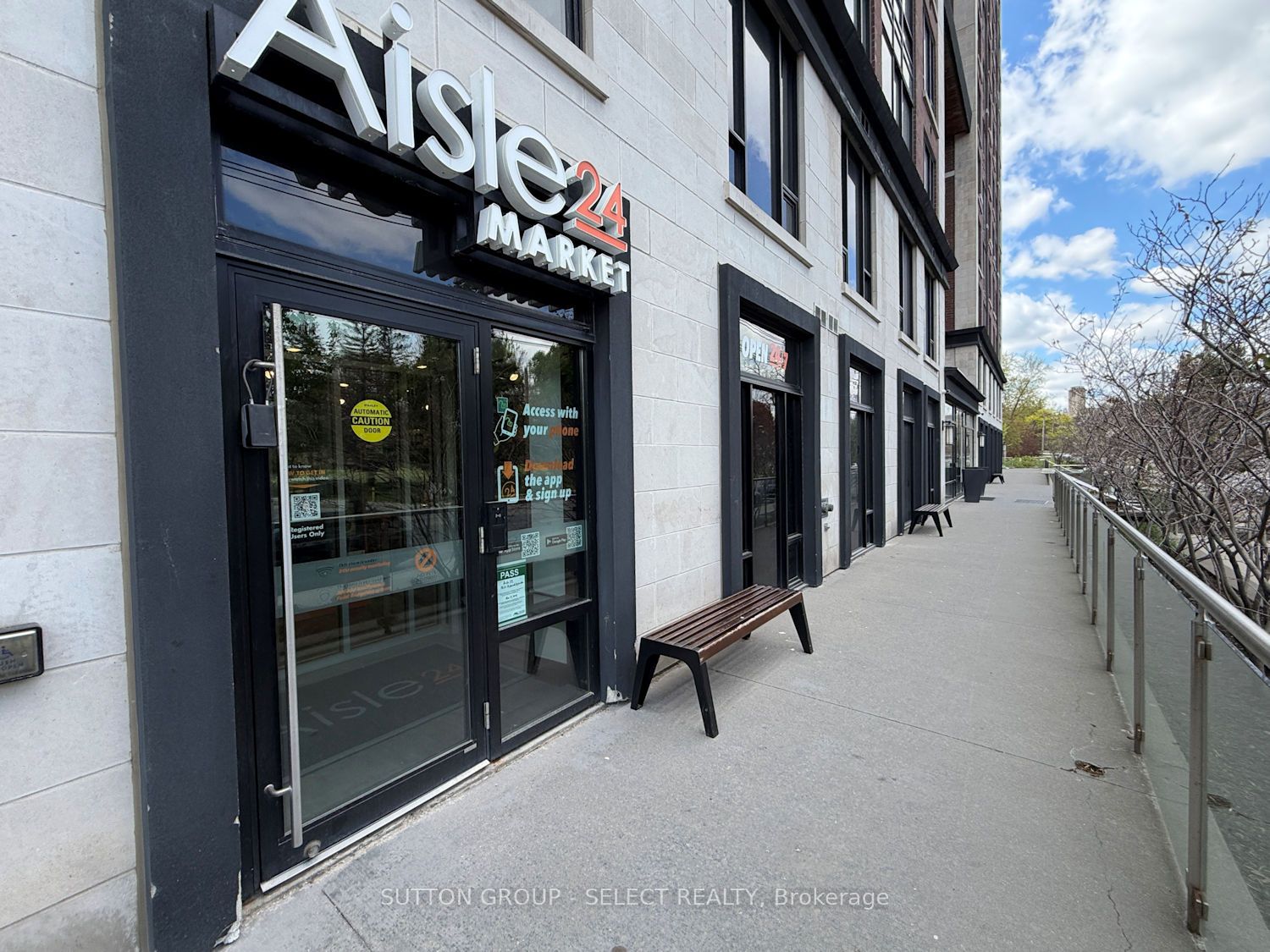 1235 Richmond Street 1606