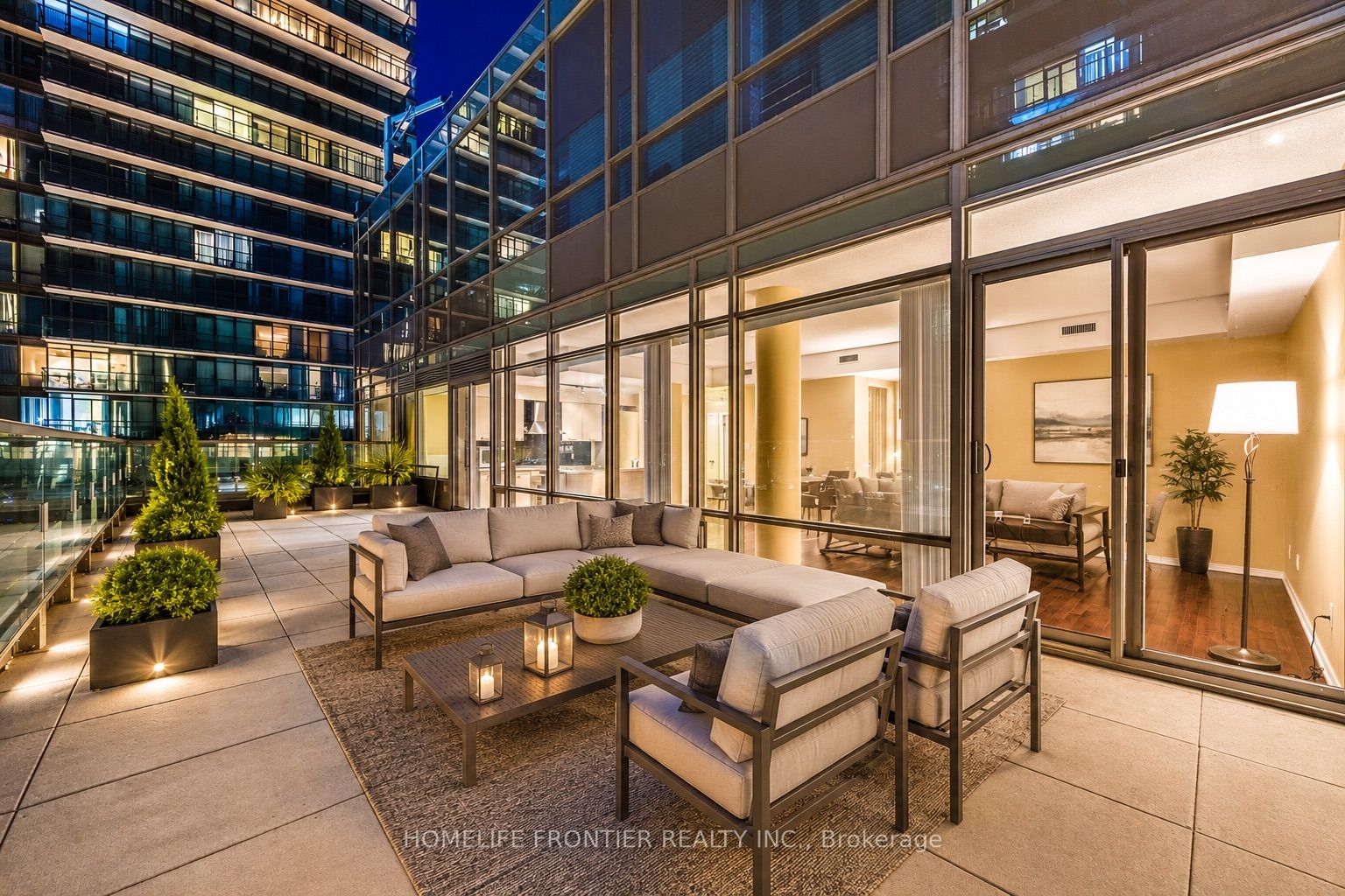 37 Grosvenor Street PH3501