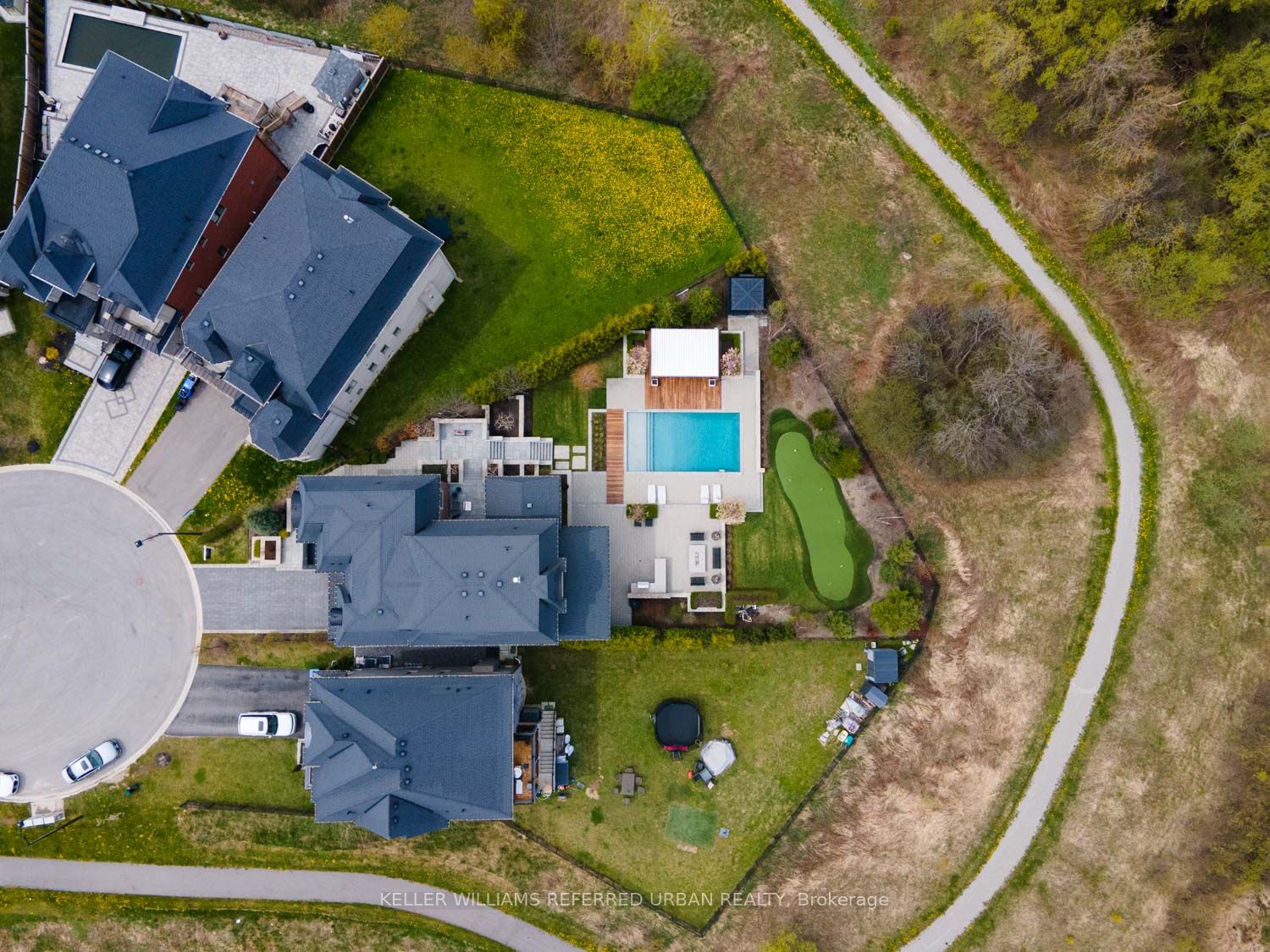 61 Ria Court