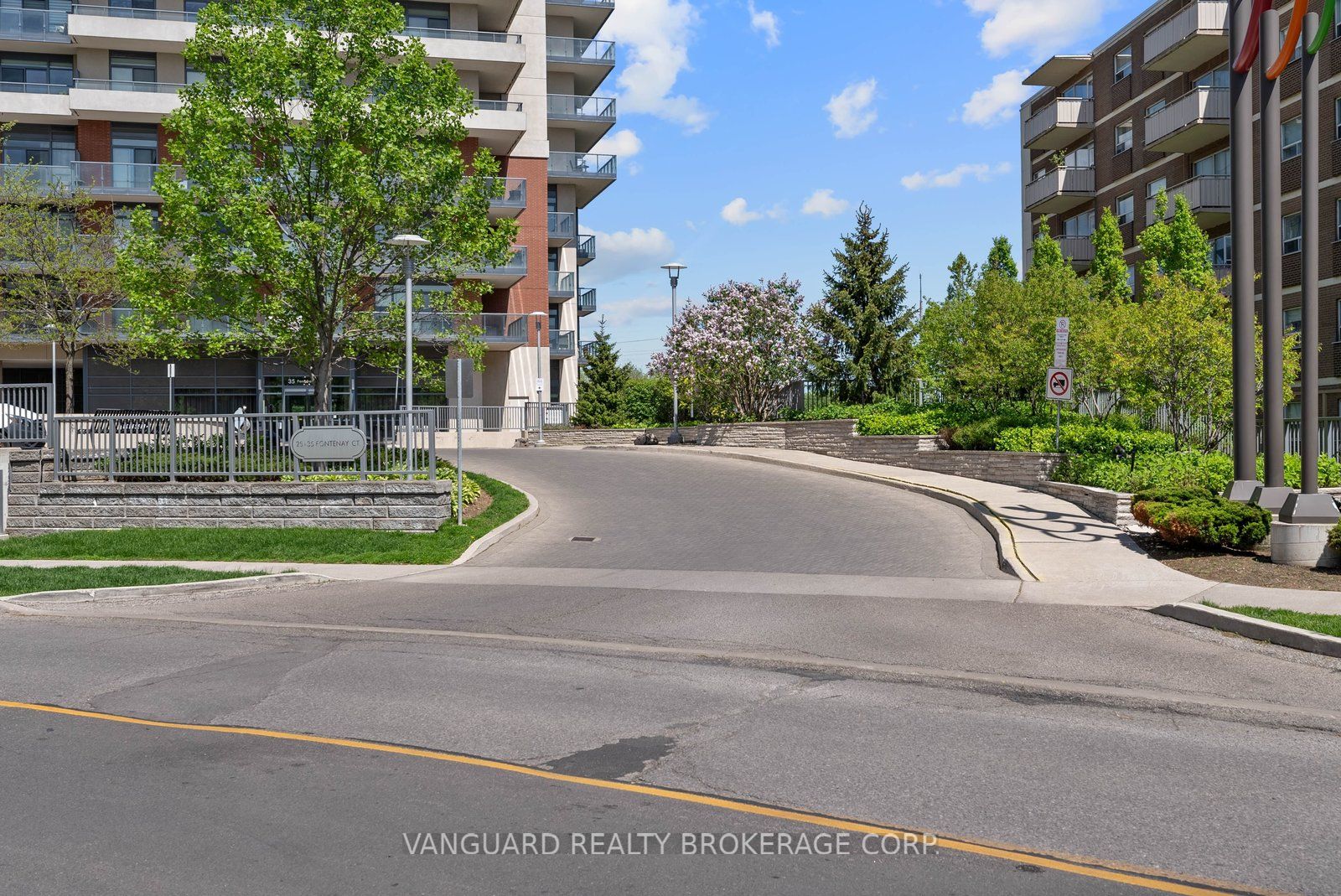 25 Fontenay Court 1404