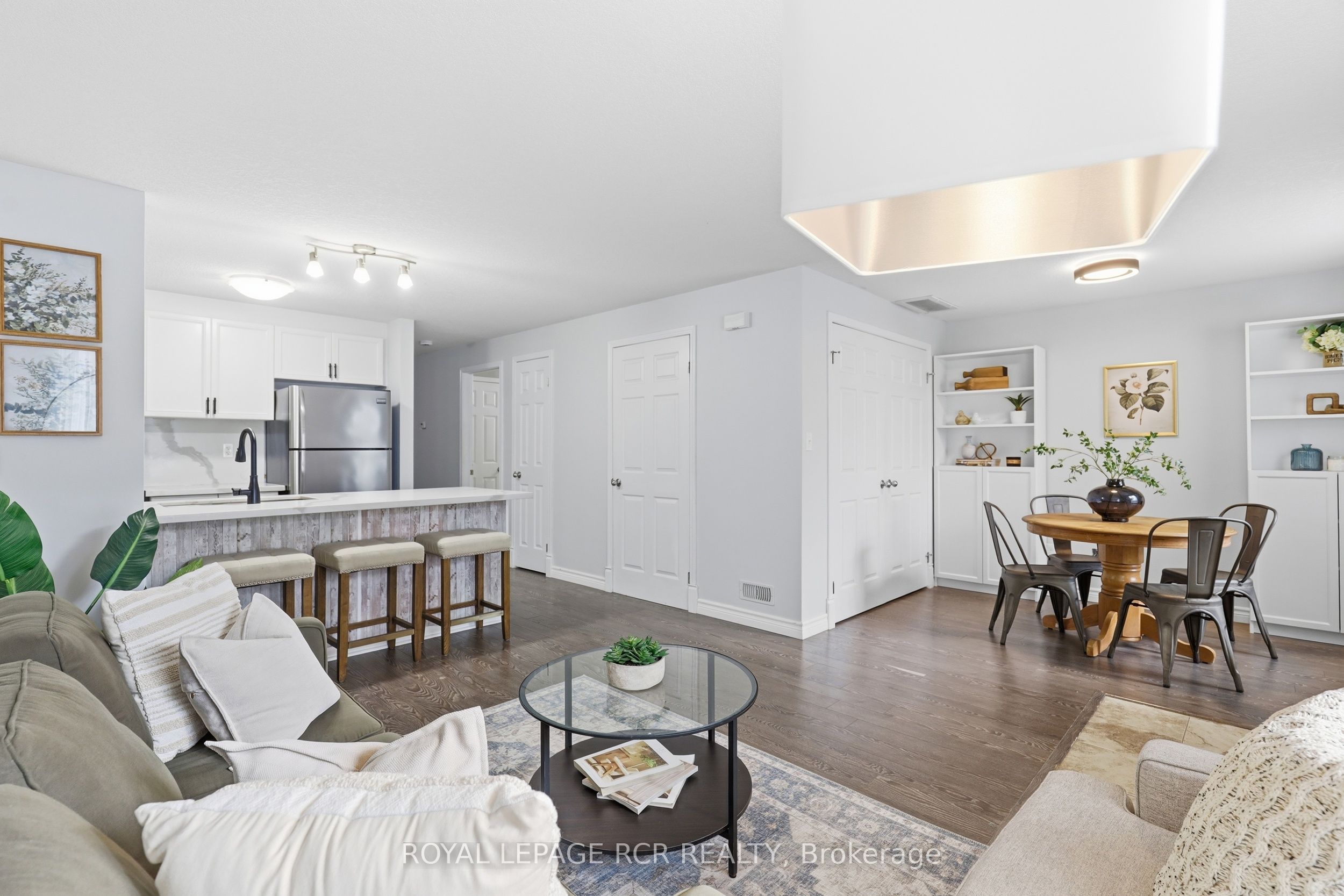 35 MOUNTFORD Drive 25