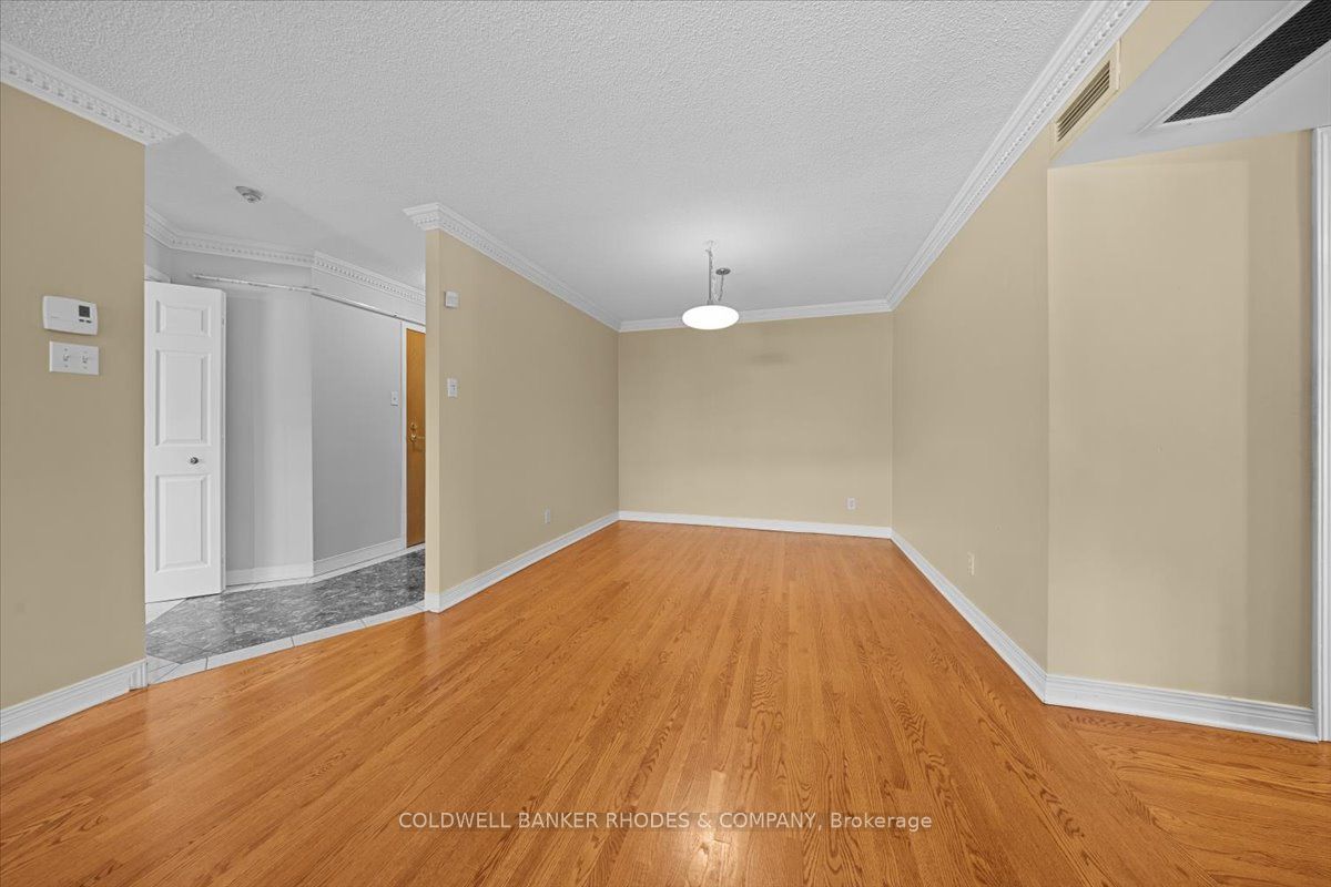939 North River Road 205