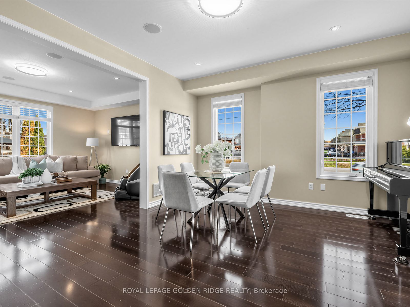 78 Bulmer Crescent