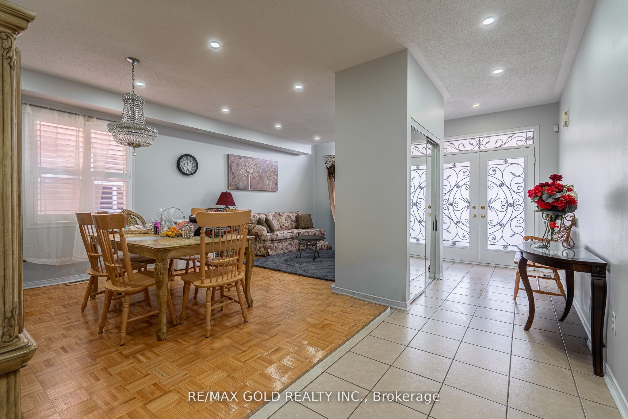 10 Sugarcane Avenue