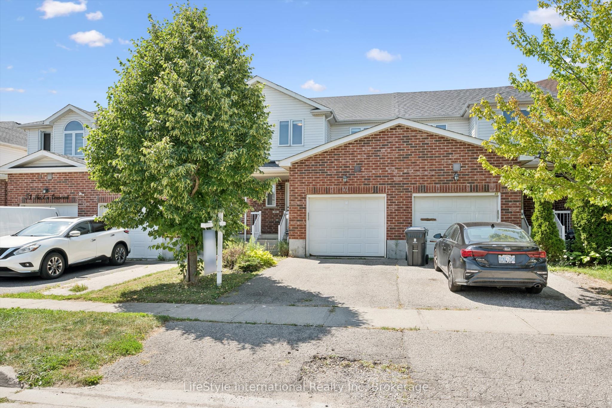 47 HASLER Crescent
