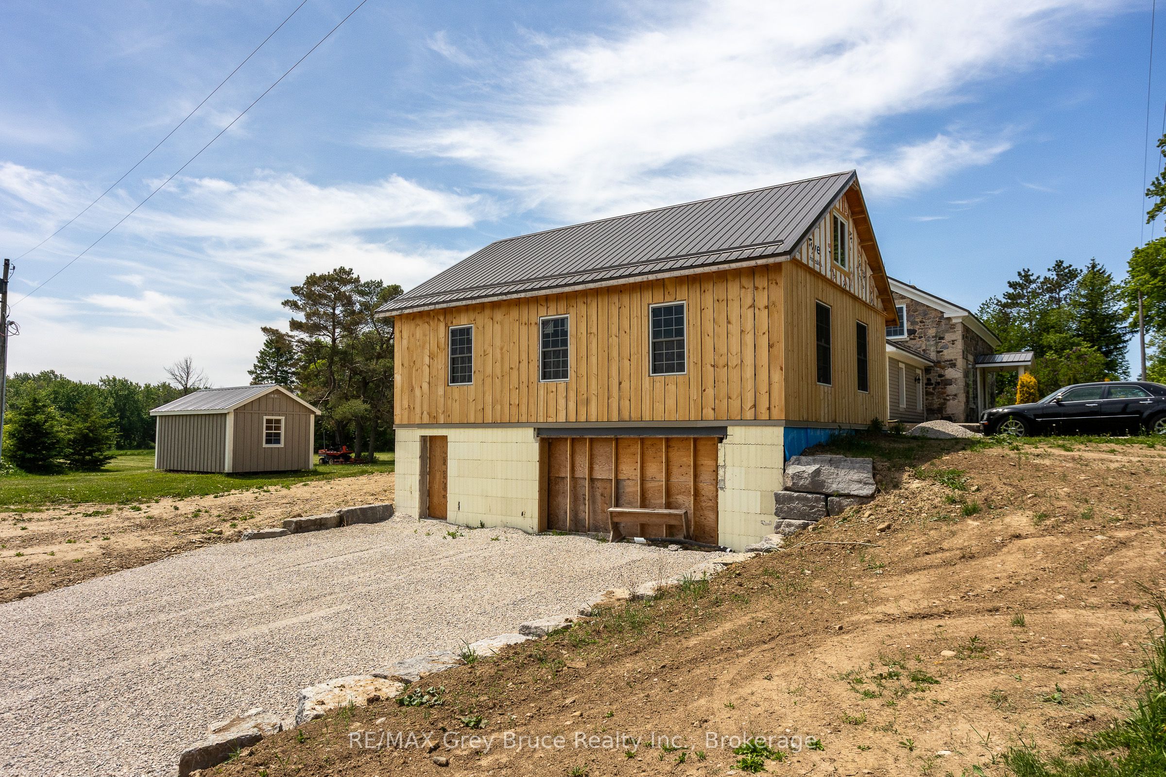 264094 24 Side Road