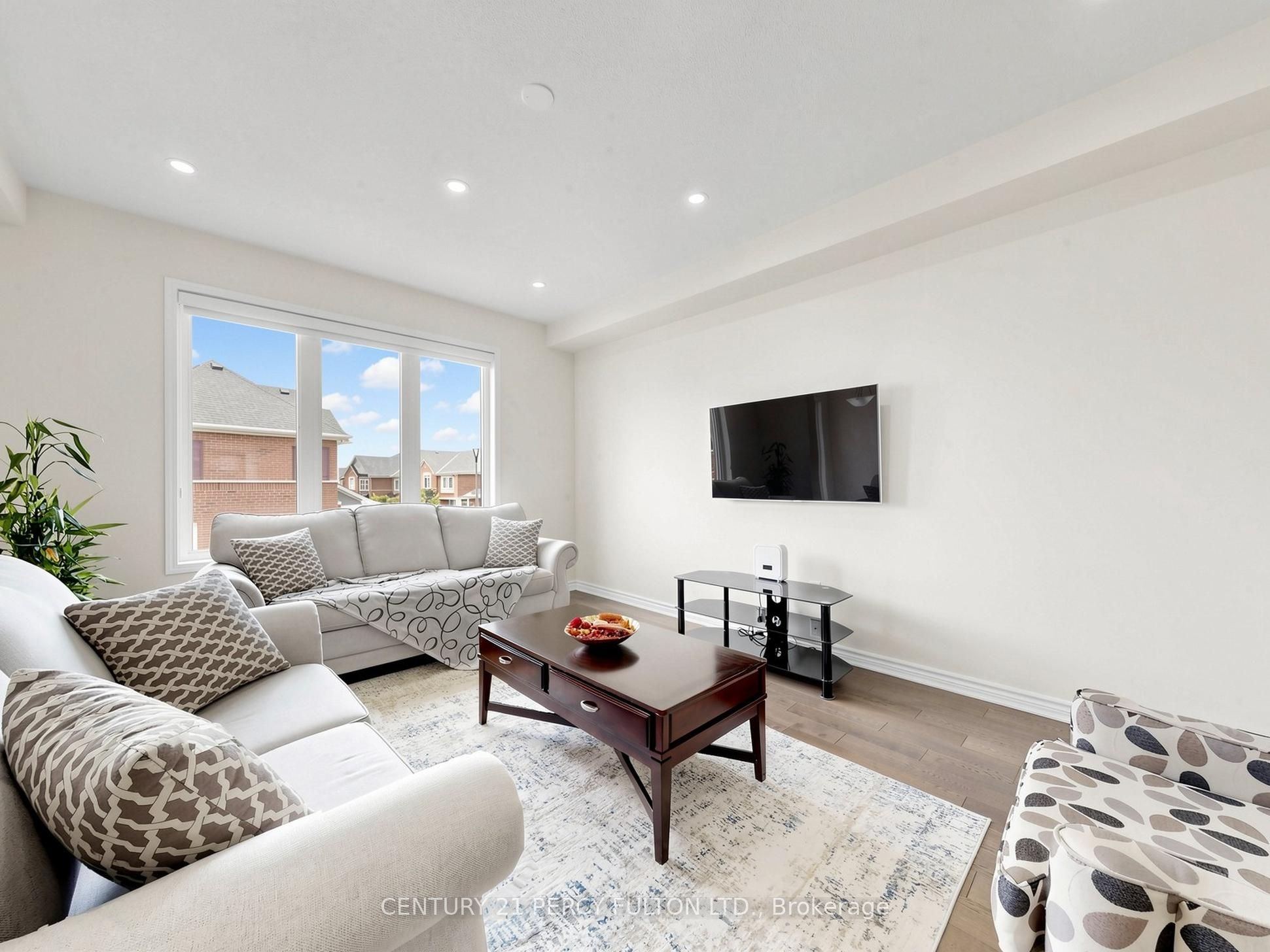 2715 Sapphire Drive