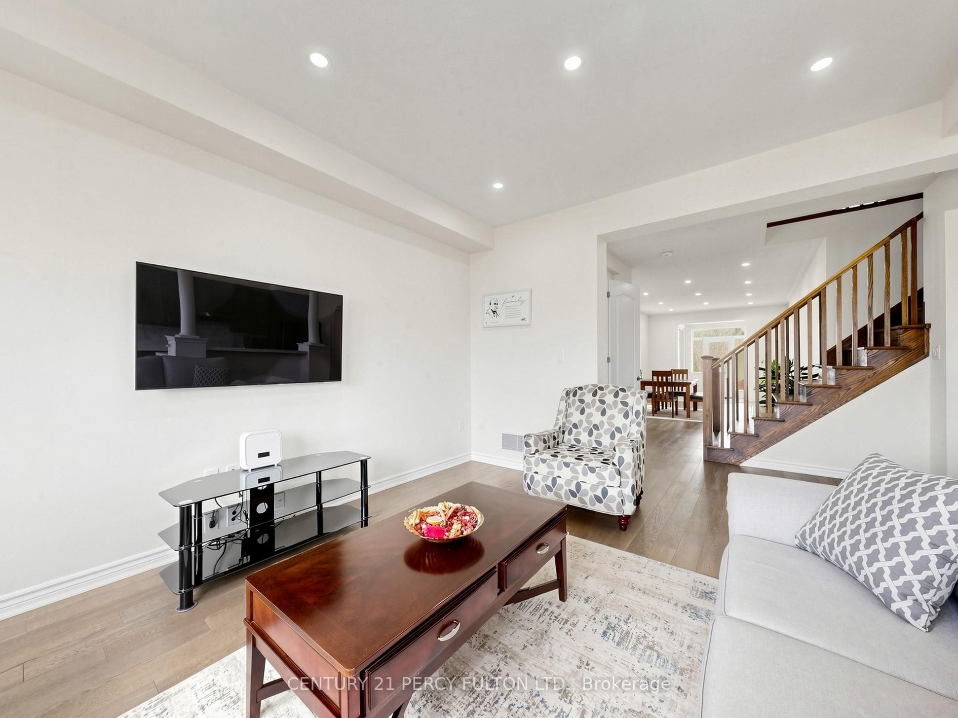 2715 Sapphire Drive