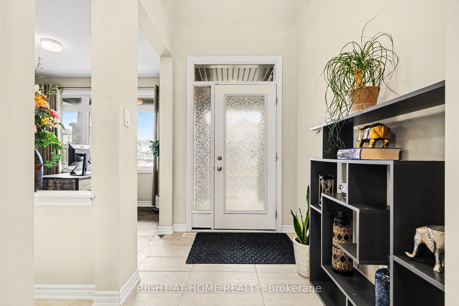 1089 Apolune Street