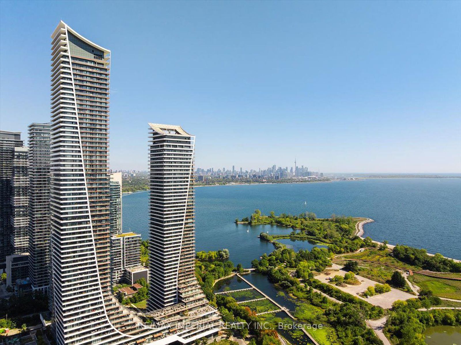 20 Shore Breeze Drive 2007