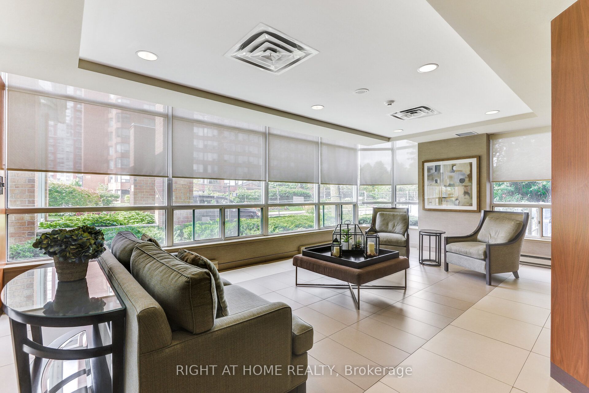 1276 Maple Crossing Boulevard 514