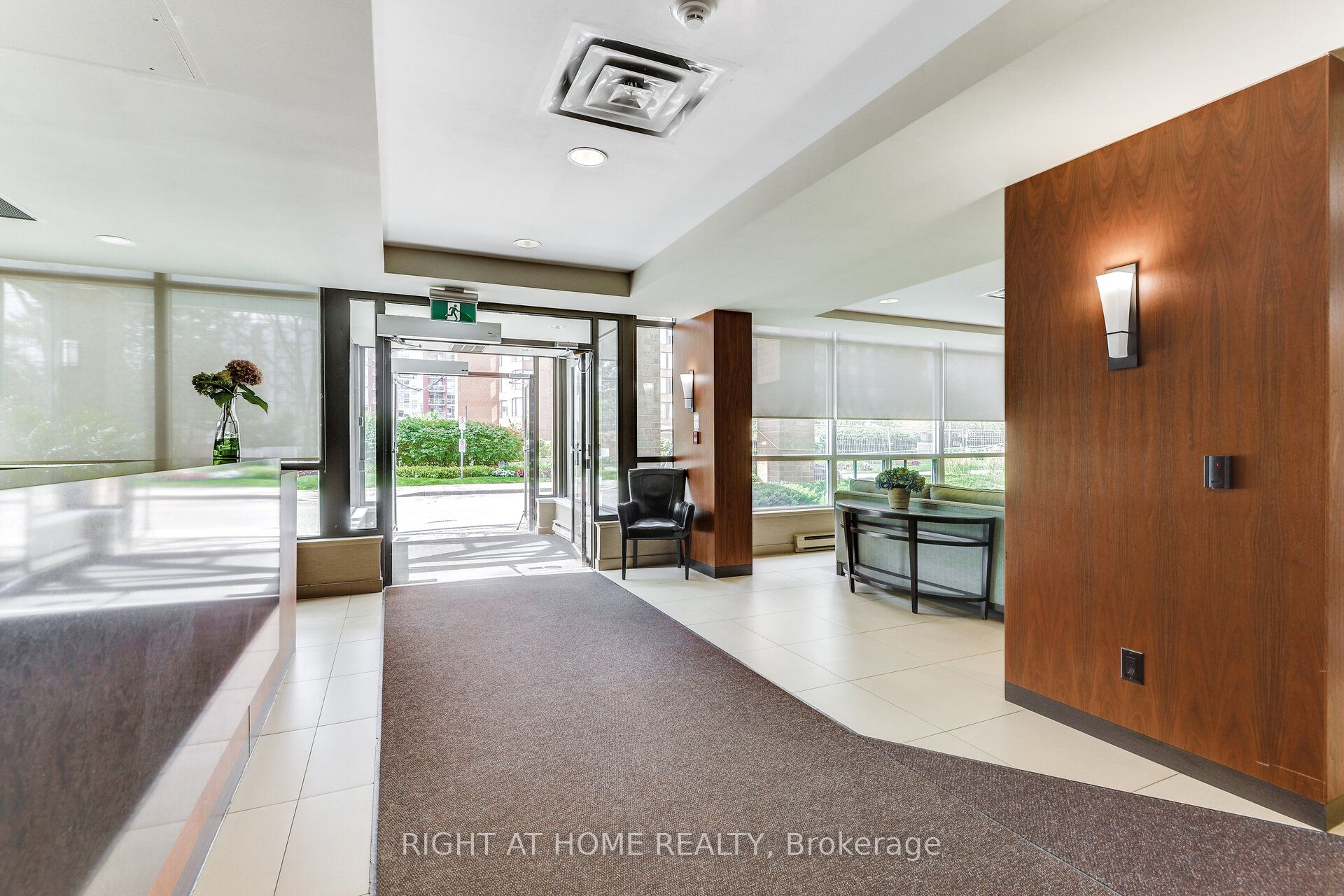 1276 Maple Crossing Boulevard 514