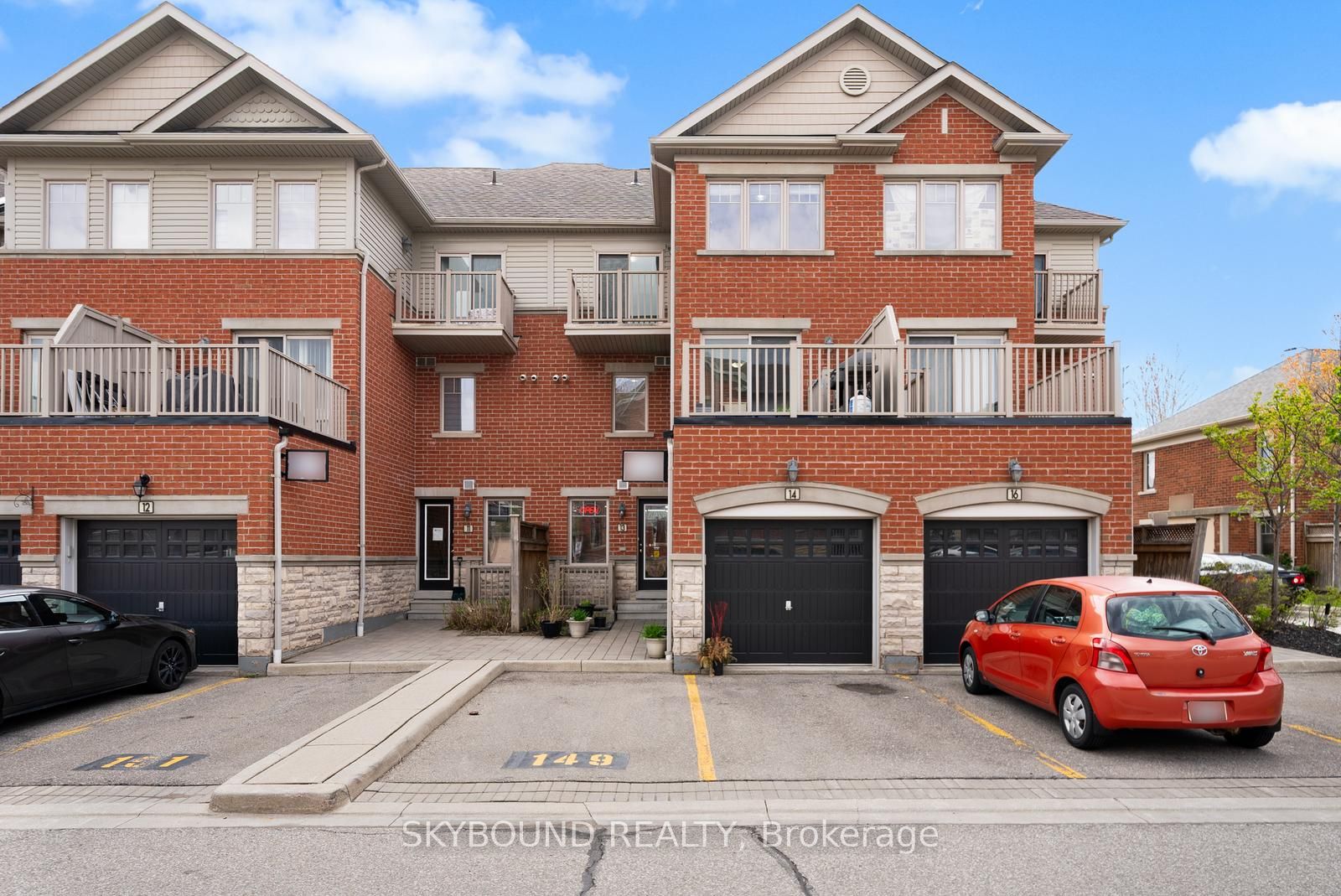 3375 Thomas Street 13, 14